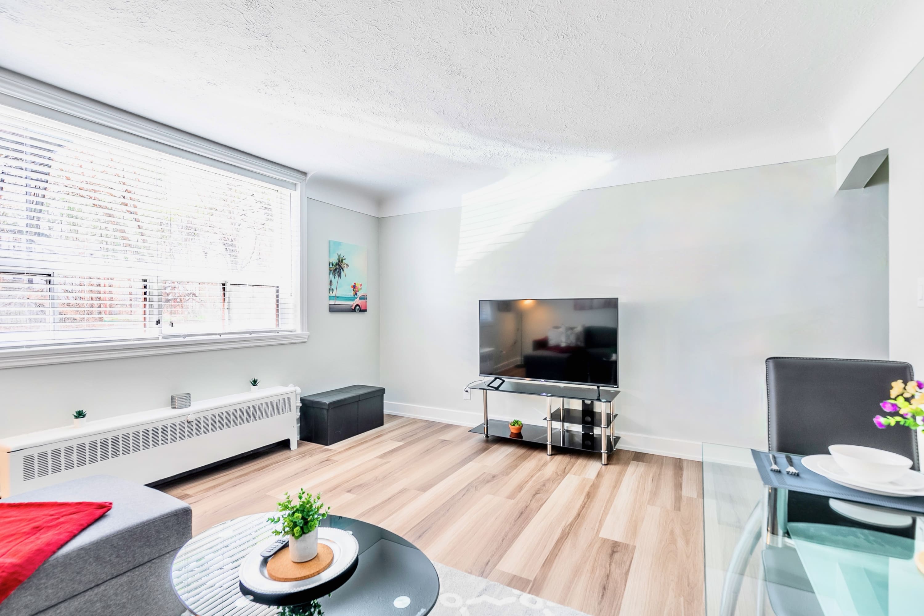 Modern Apartment in Corktown Hamilton Sleeps 4 | Photo 7