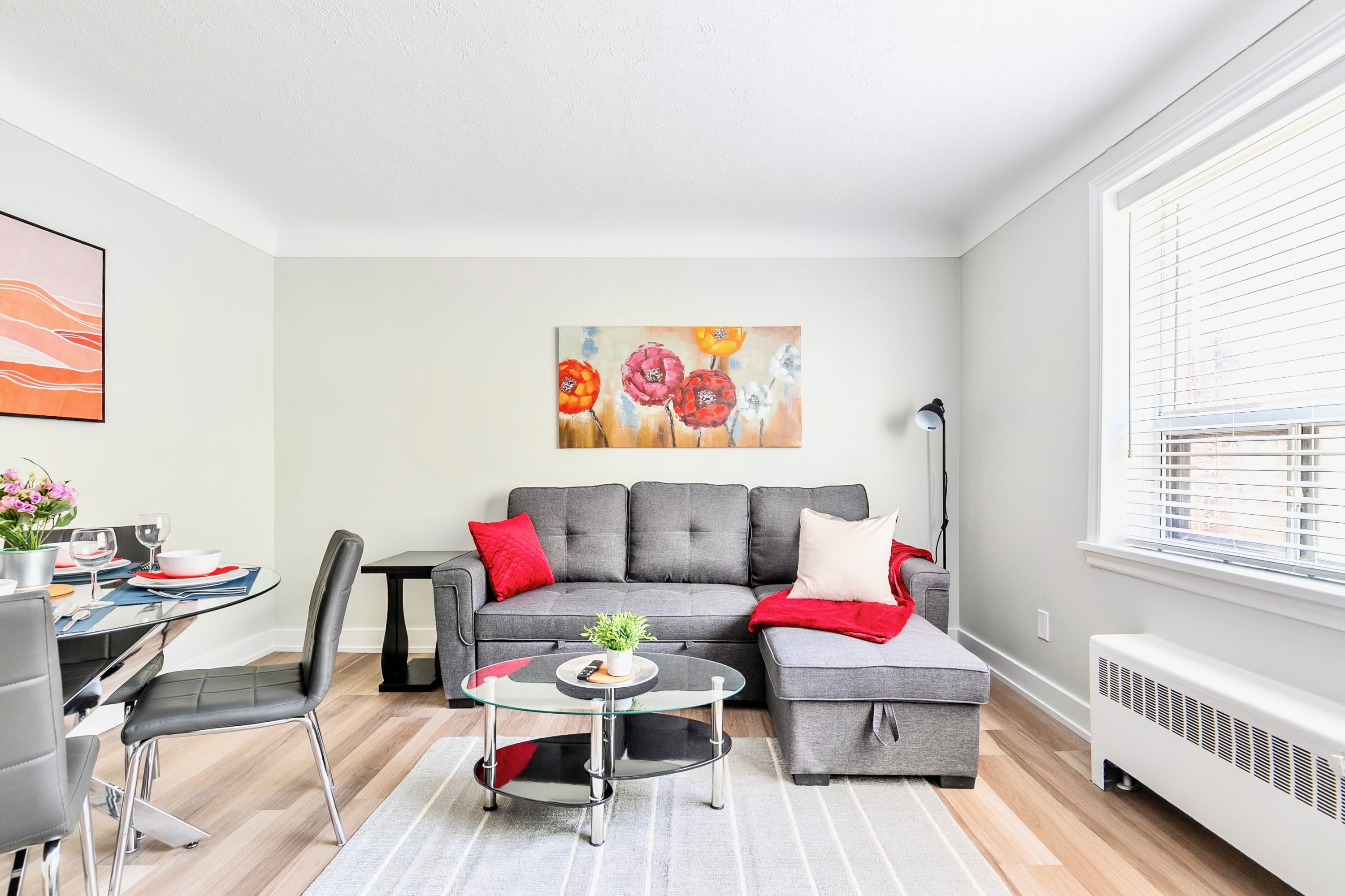 Modern Apartment in Corktown Hamilton Sleeps 4 | Photo 10