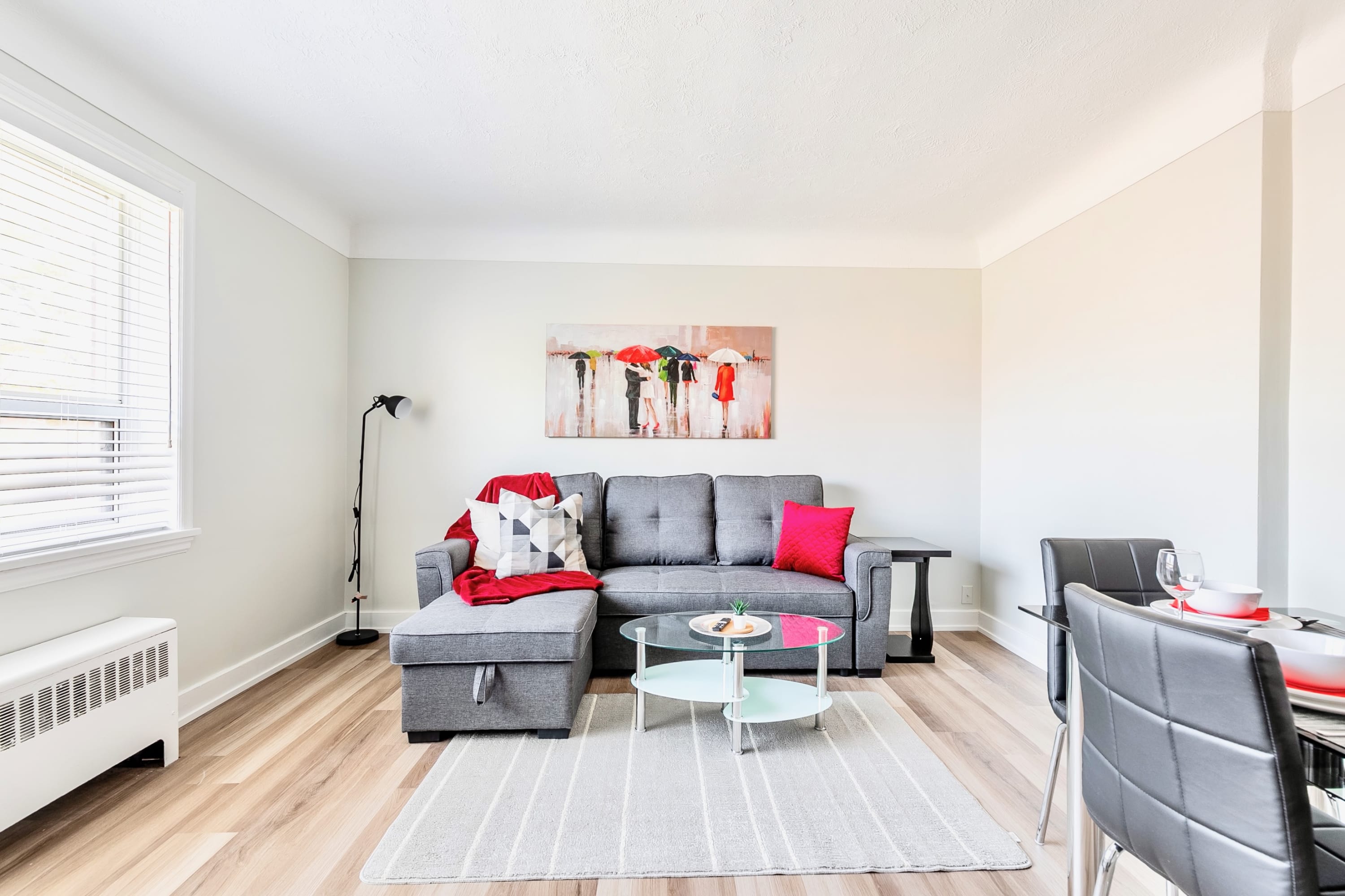 Modern Apartment in Corktown Hamilton Sleeps 4 | Photo 6
