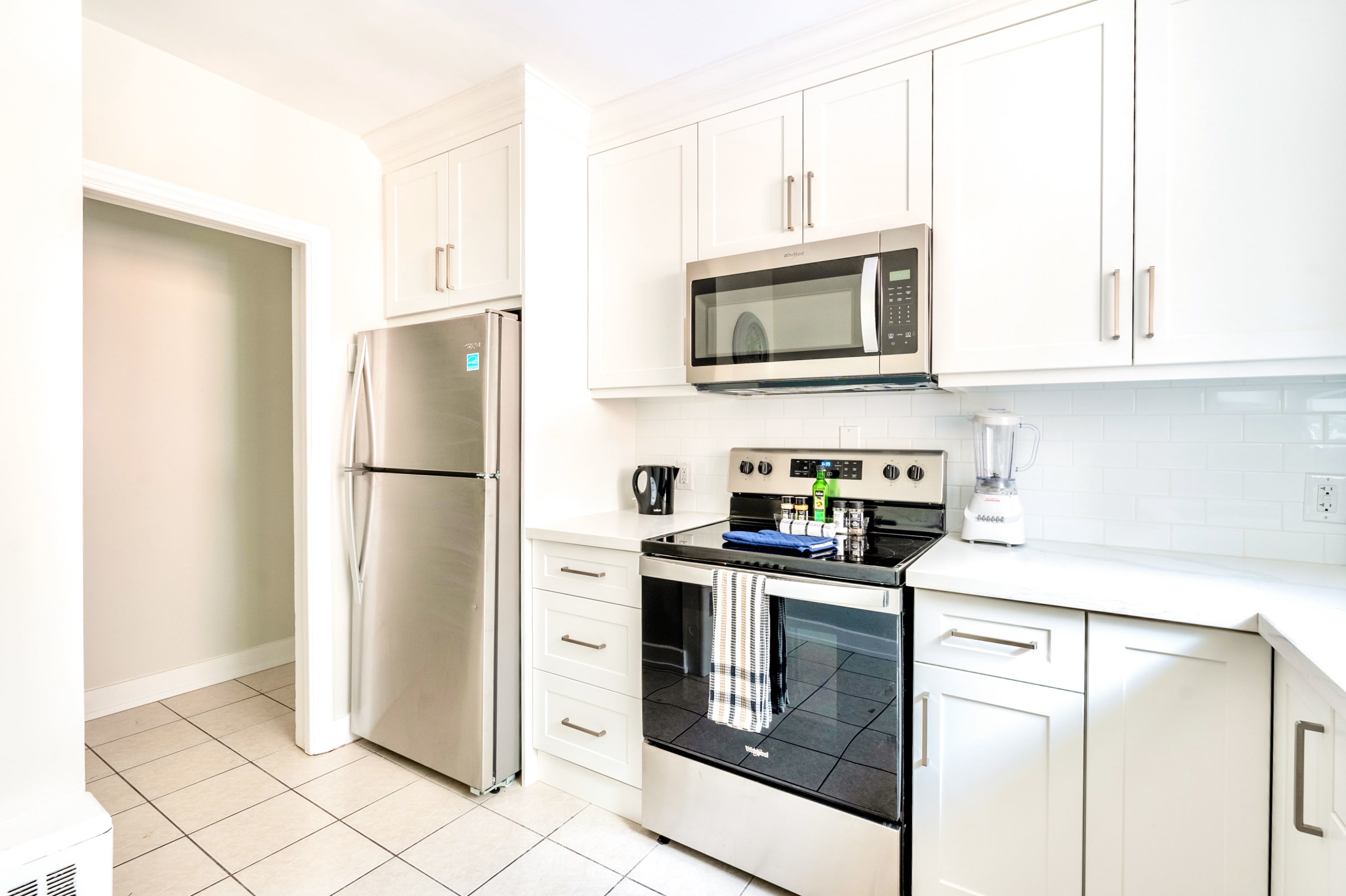 Modern Apartment in Corktown Hamilton Sleeps 4 | Photo 11