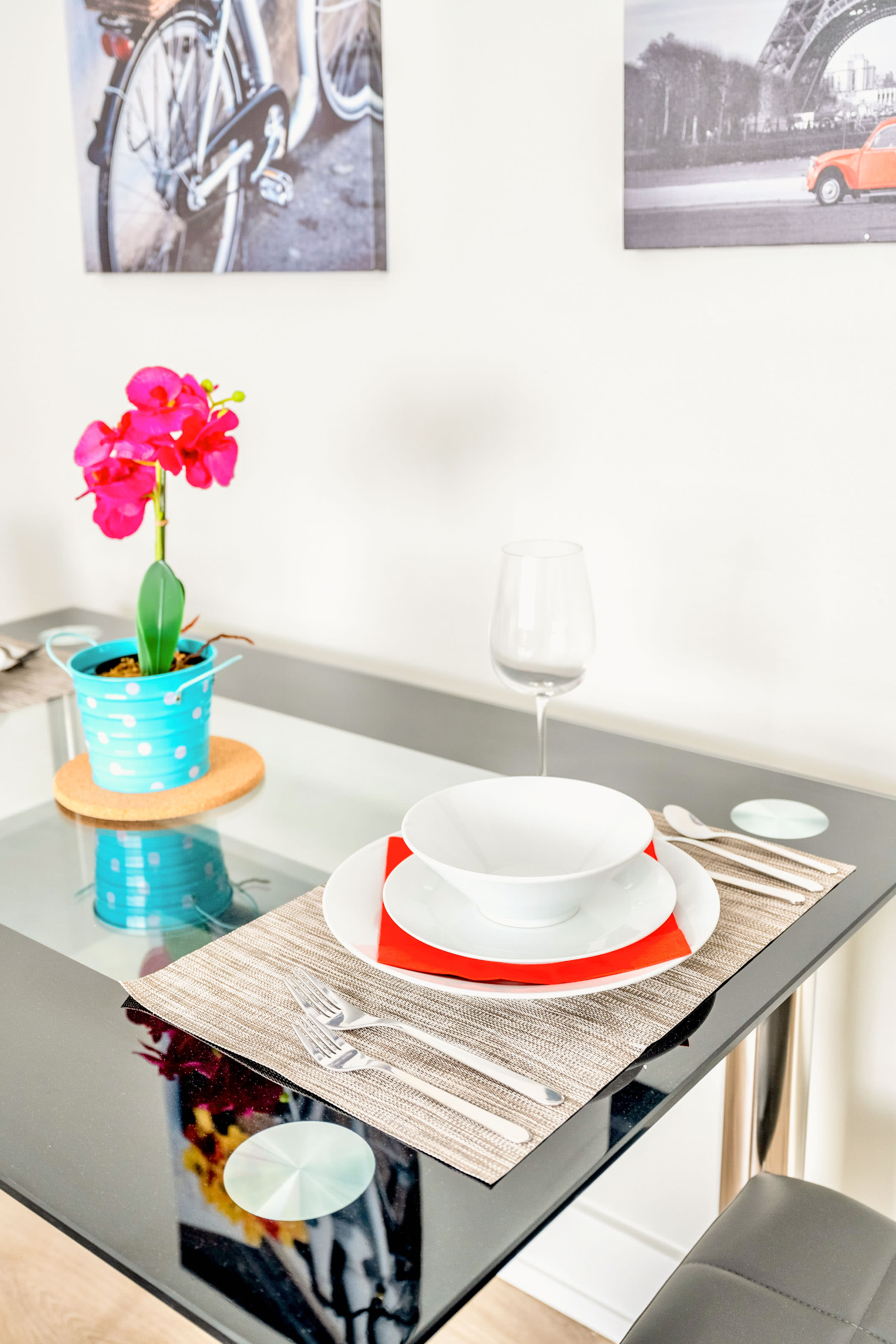 Modern Apartment in Corktown Hamilton Sleeps 4 | Photo 9