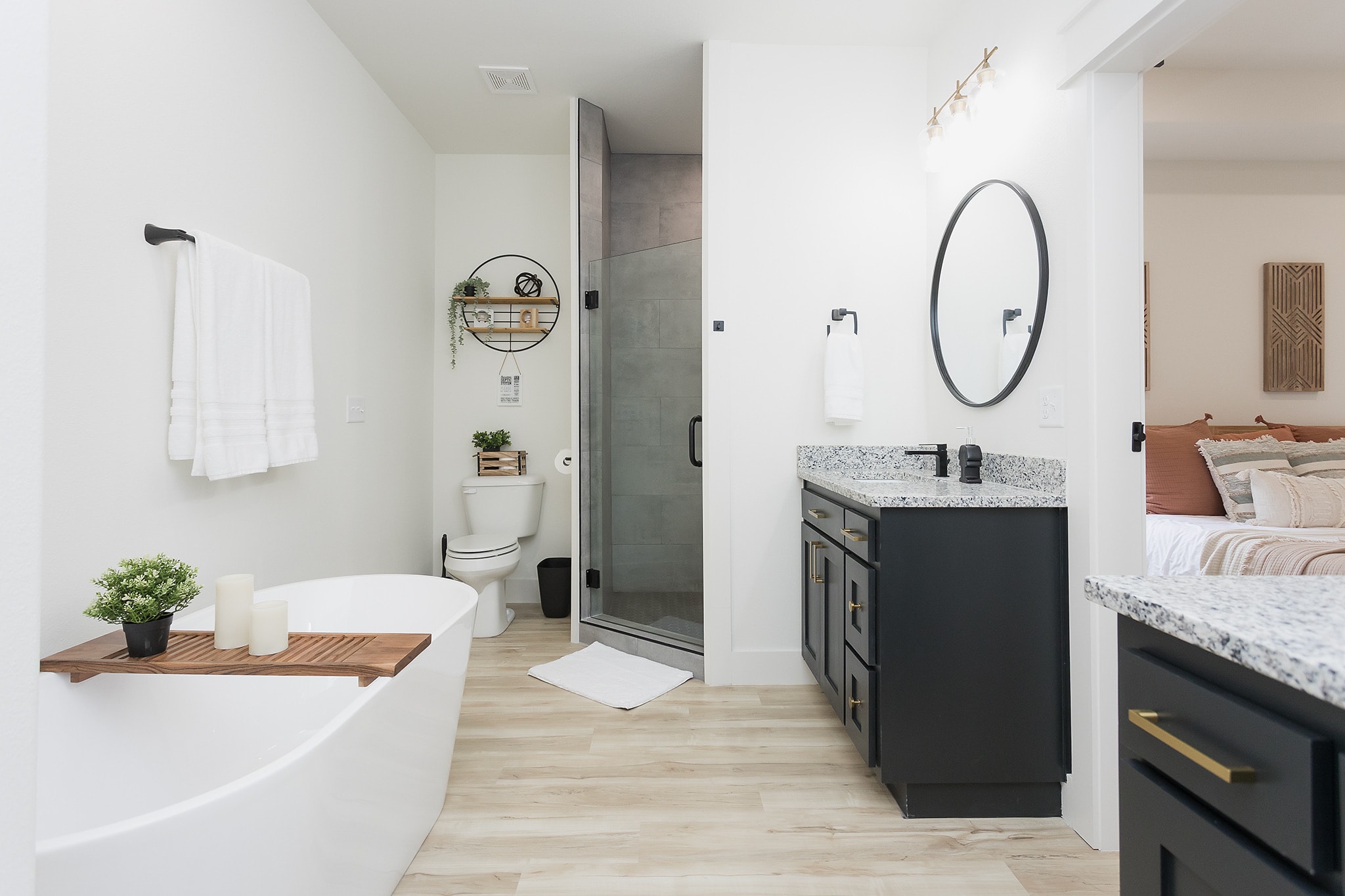 Low entry shower and fully stocked bathroom.