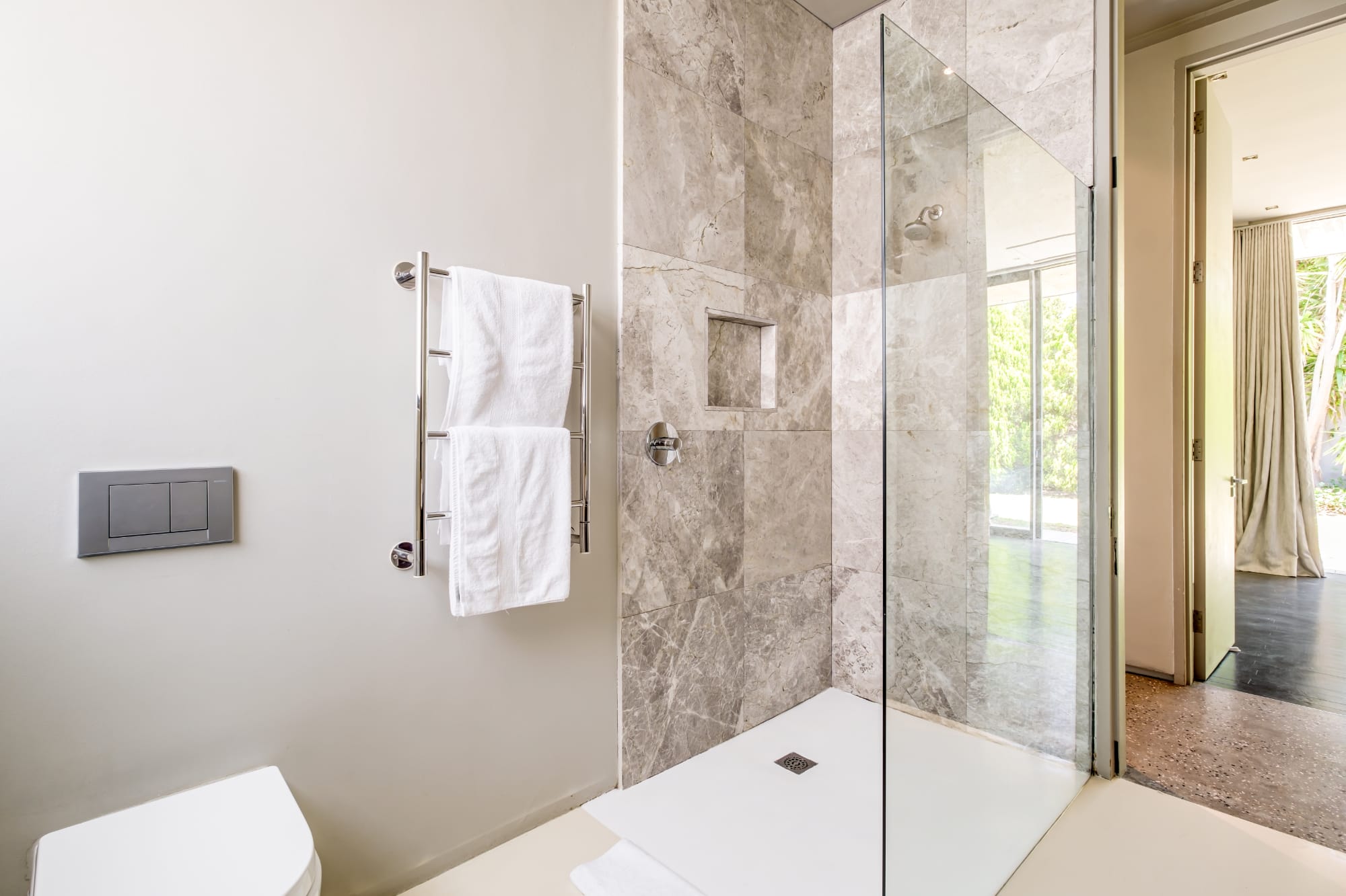 Exquisite Modern Camps Bay Villa Hove Villa 9