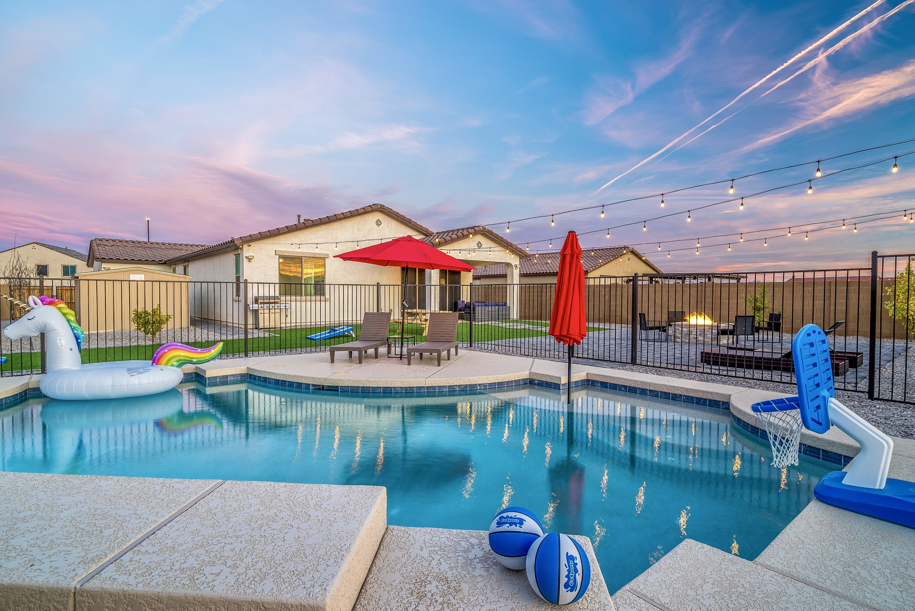 Heated Pool! King Bed, Pool Table, Ping Pong - Foto 1