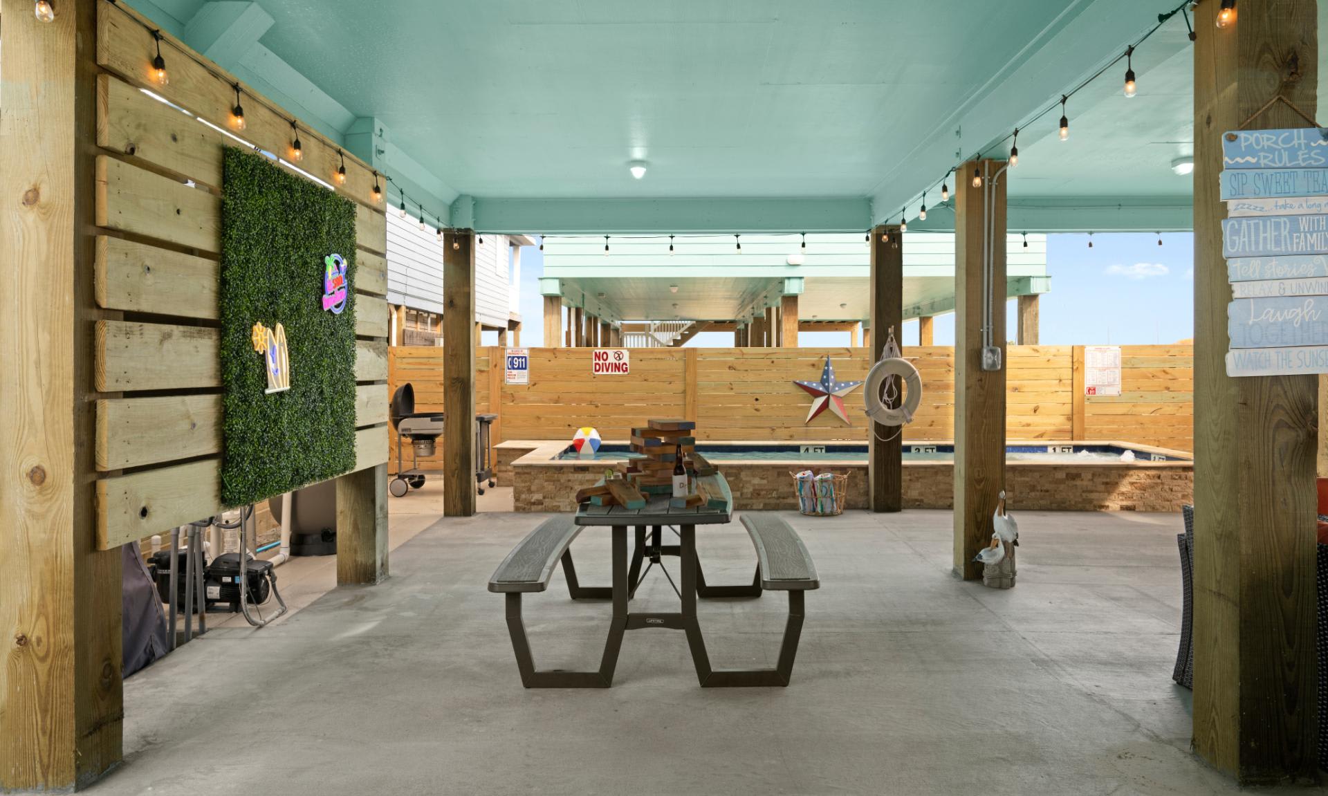 Pool, patio and bunks | The Green Casita - Portoro