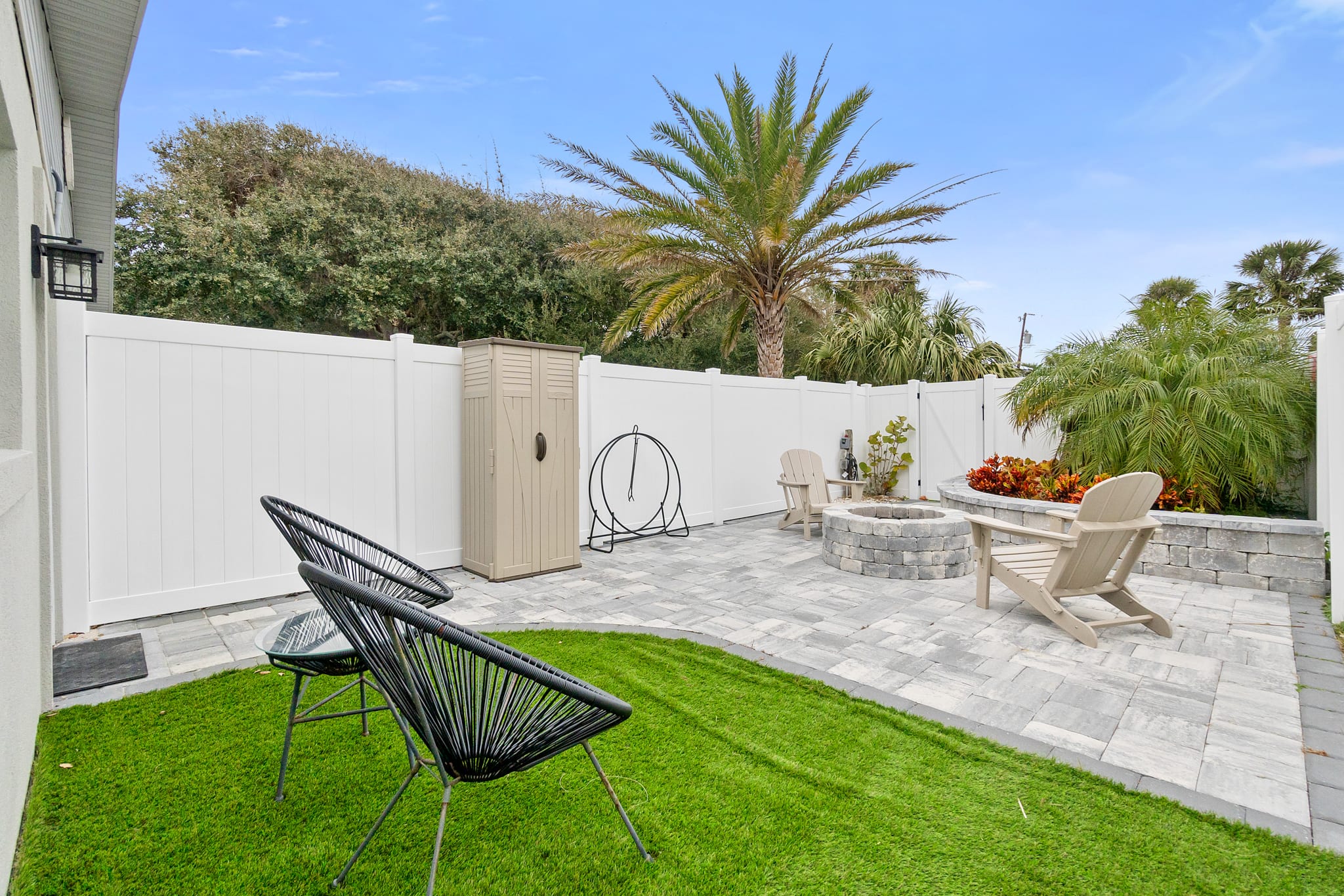Deja Blue | Fire pit | Steps to Beach | Dogs OK — photo 18