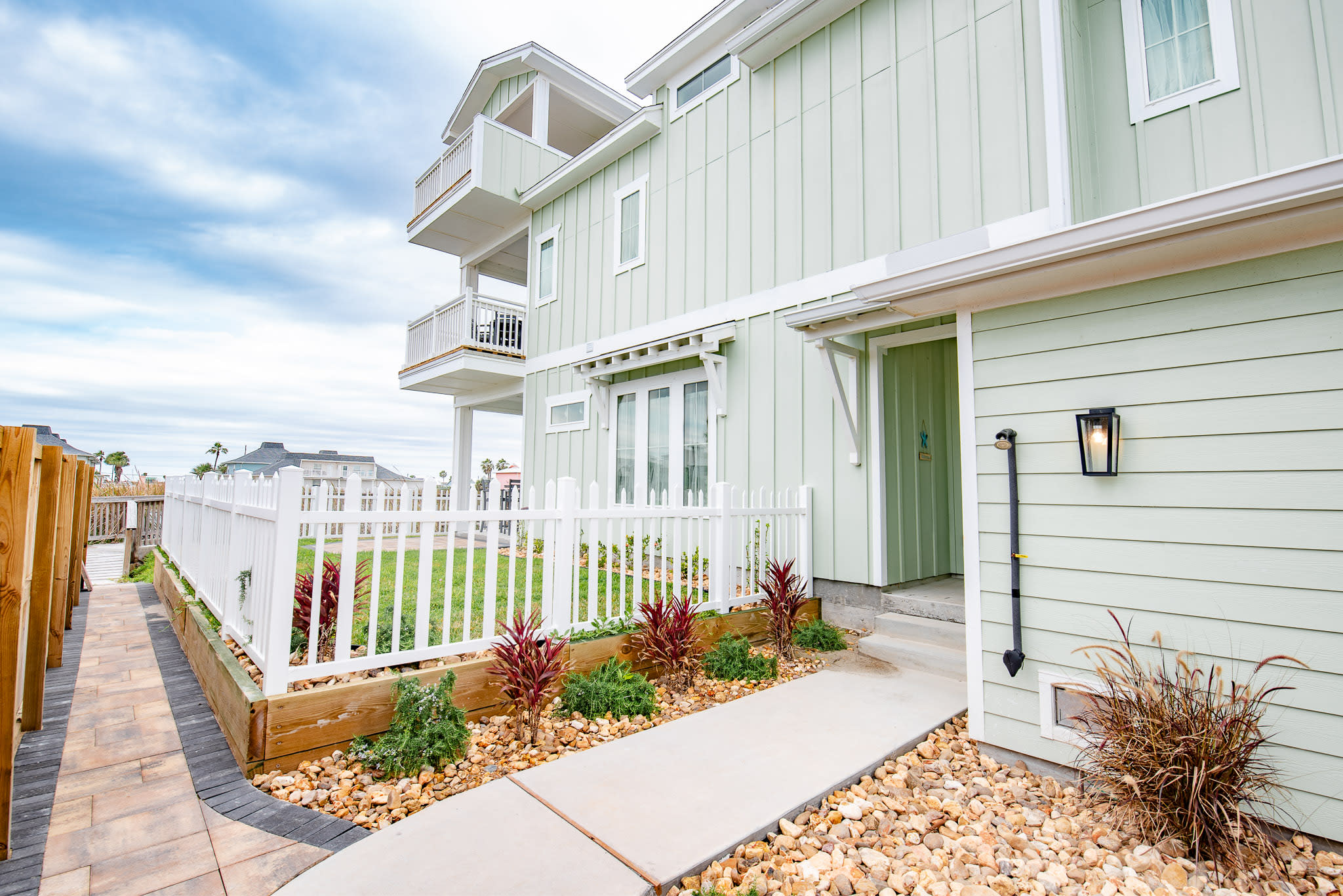 Casa Driftwood #1 | Starkey by Portoro