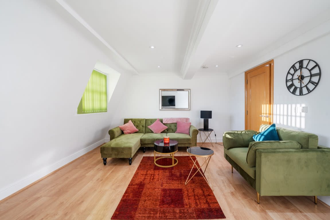Victorian 2B Apartment in Paddington St in Chilworth Street W2 - Property image 2 - VivreStays