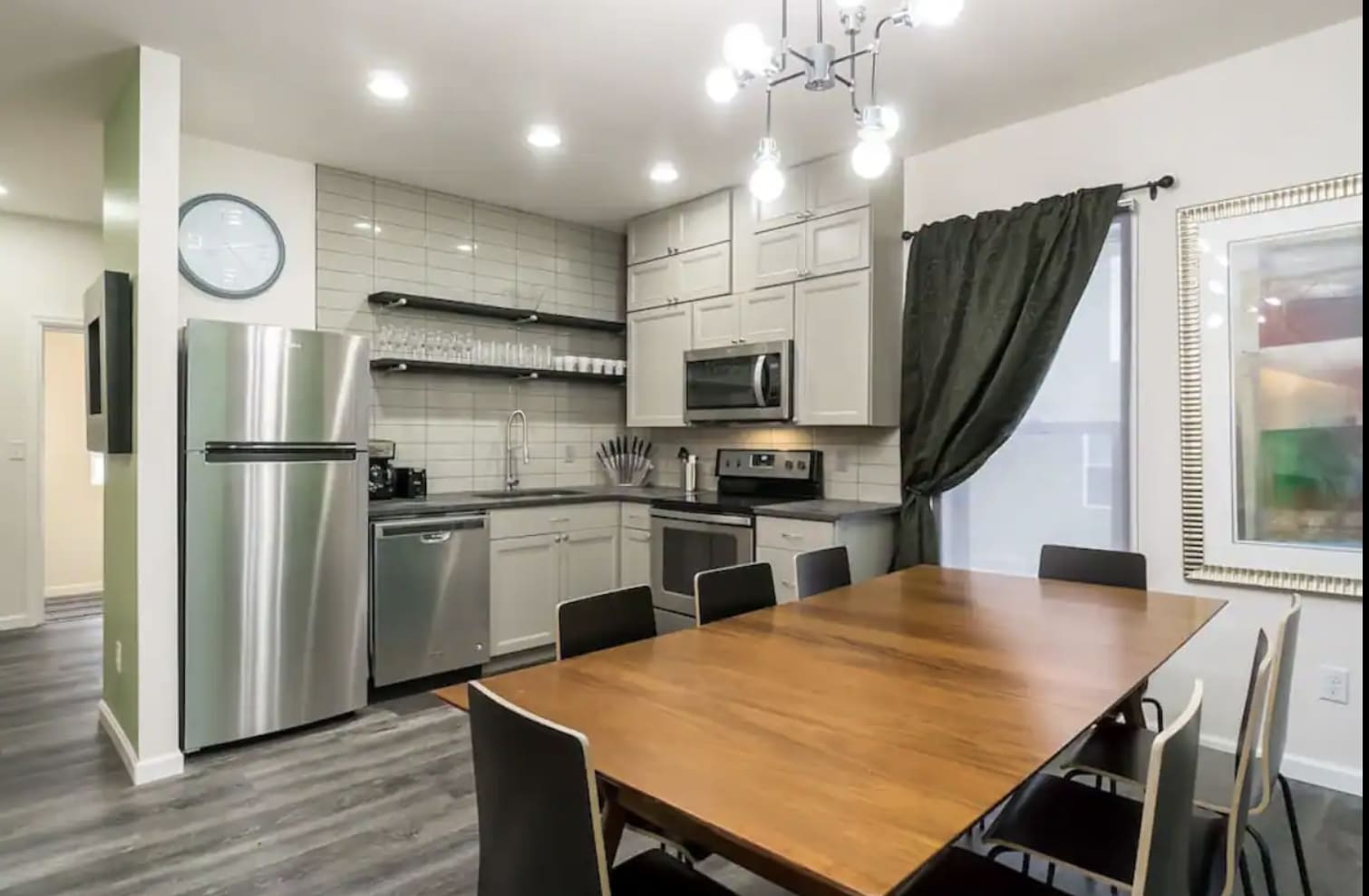 Housepitality - The Mint Julep House