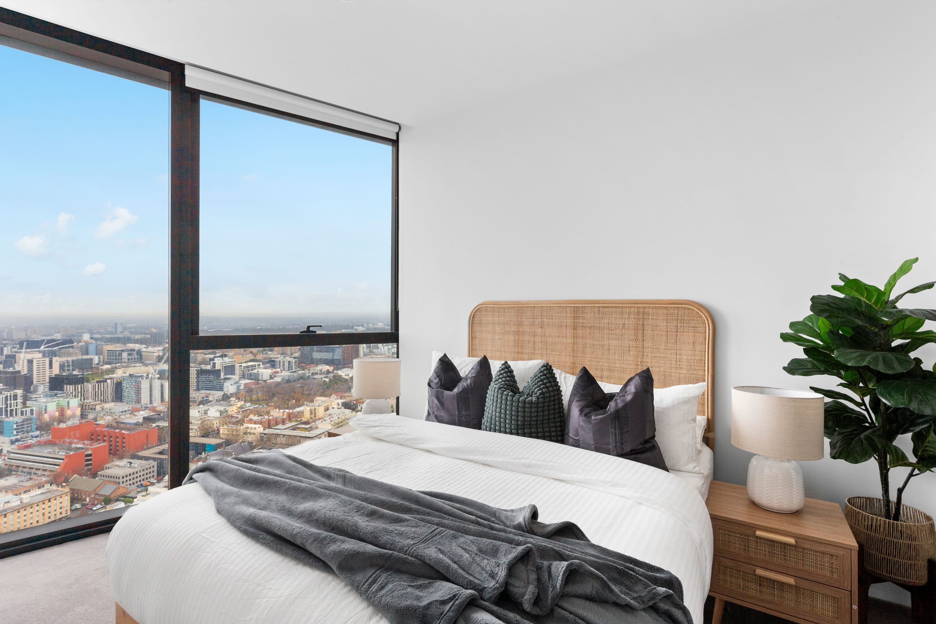 A Cozy 2BR Apt at Sapphire by the Gardens — Melbourne, Victoria — vacation rental