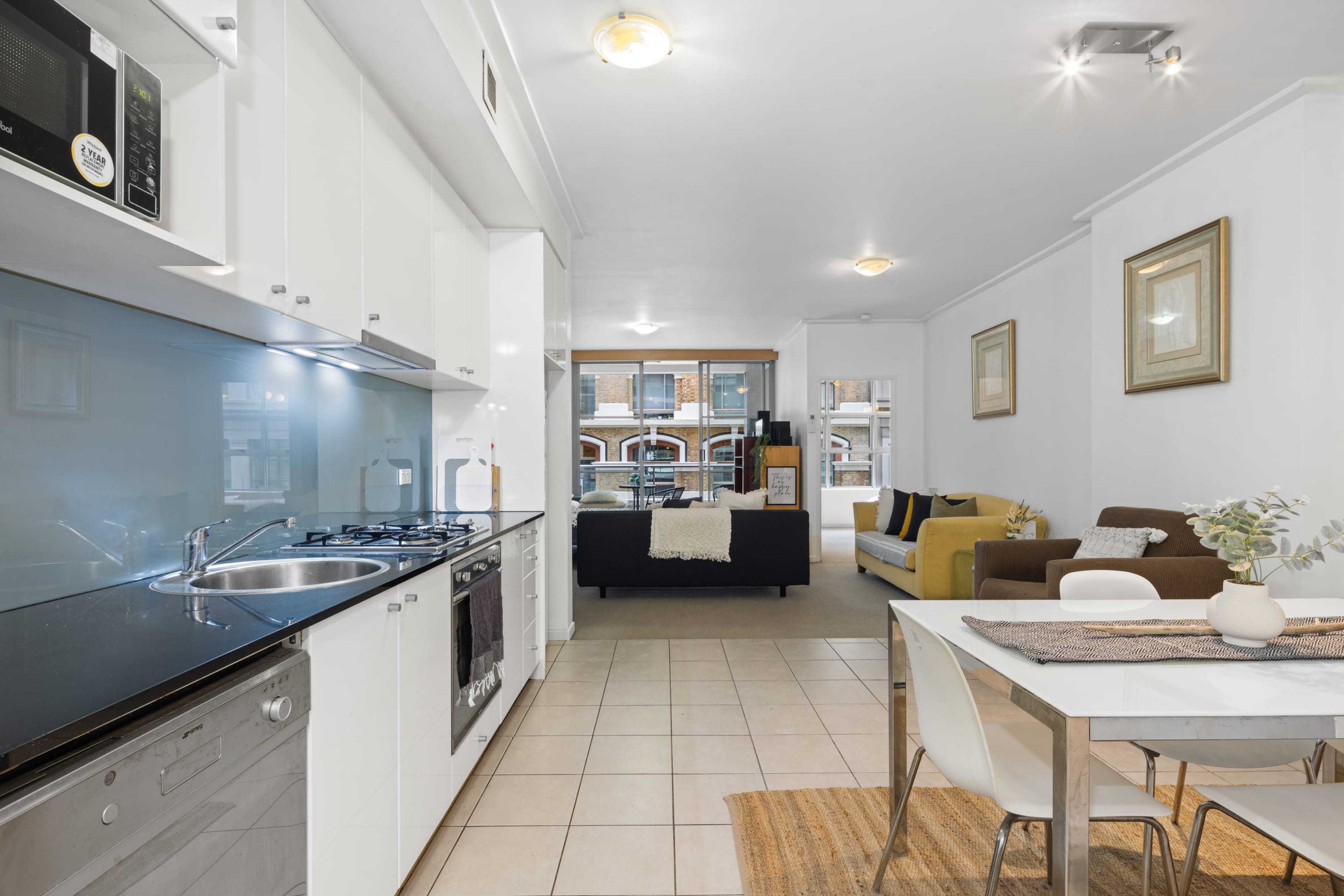 Spacious & Comfy Apt for 6 Next to Darling Harbour — Sydney, New South Wales — vacation rental