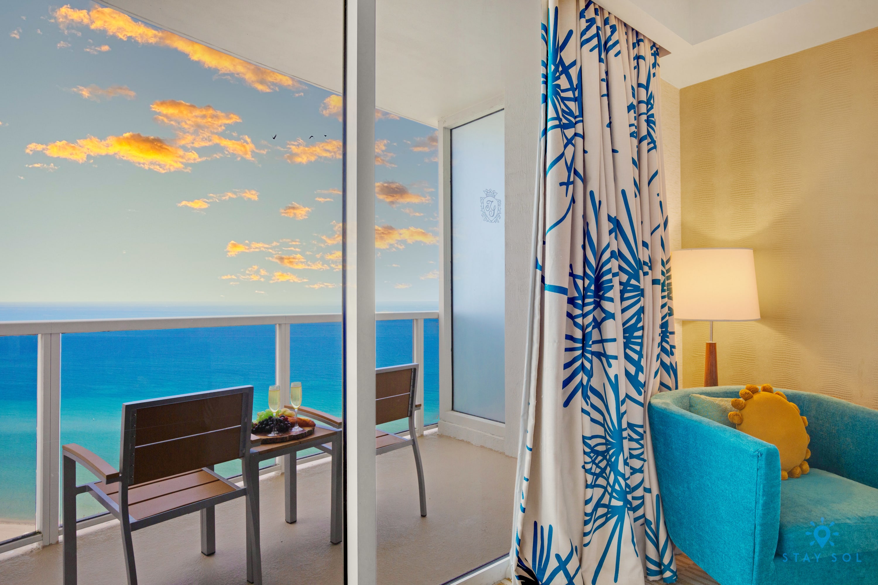 Sunny Isles Studio|Resort Amenities|Amazing Pool - Foto 1