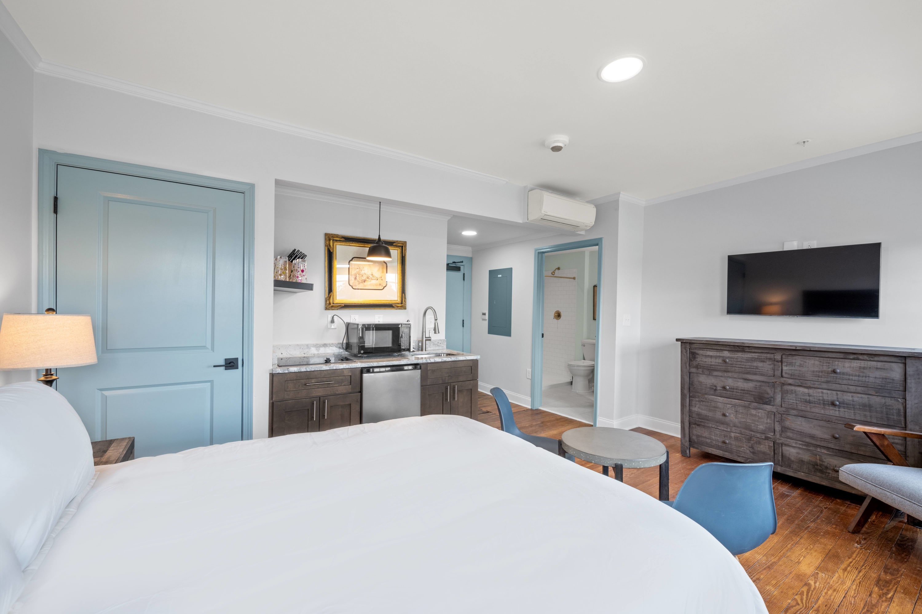 Historic Elegance Loft in Downtown Conway | Photo 5