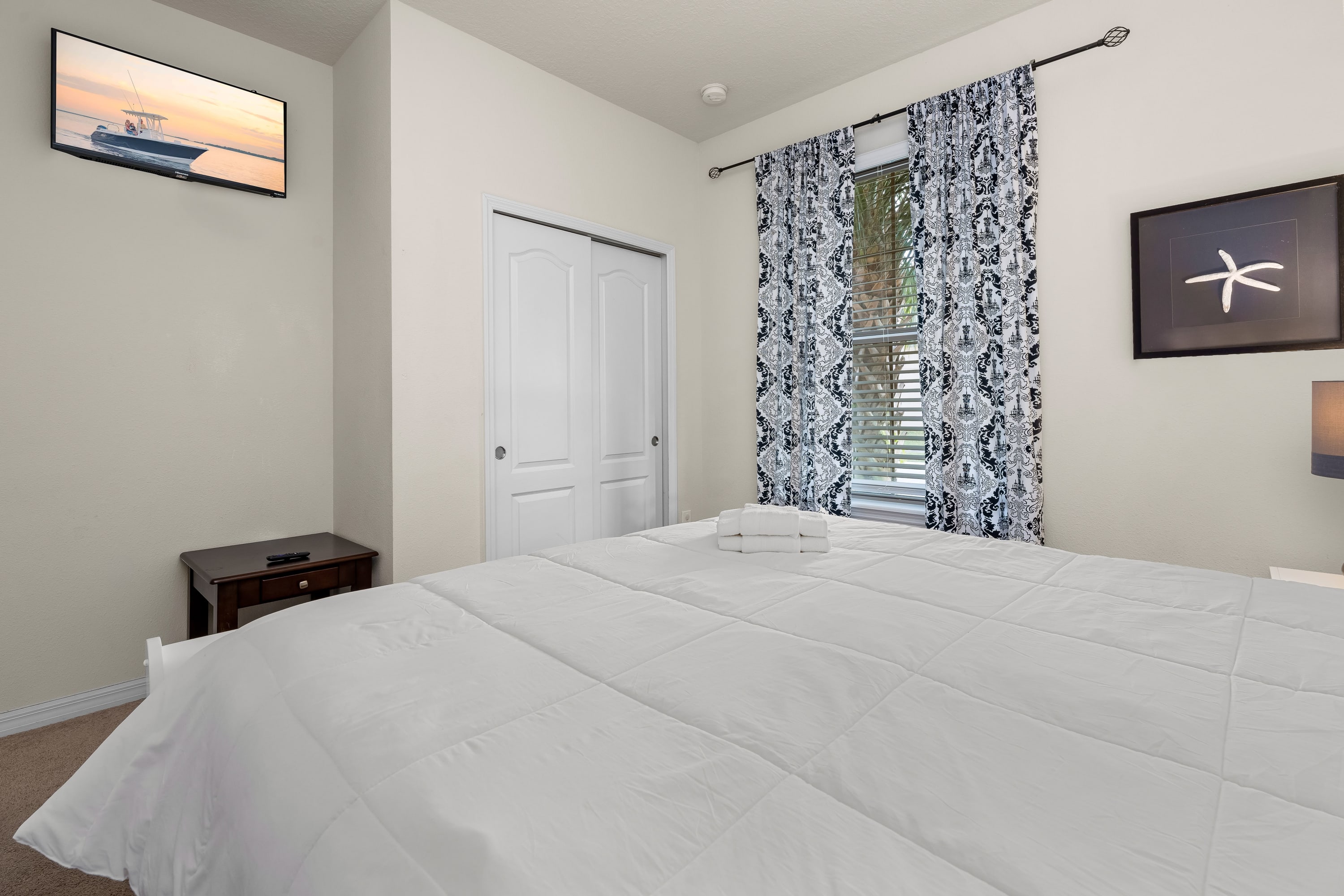 8BR Near Disney + Private Pool + EV Charger + Free Waterpark