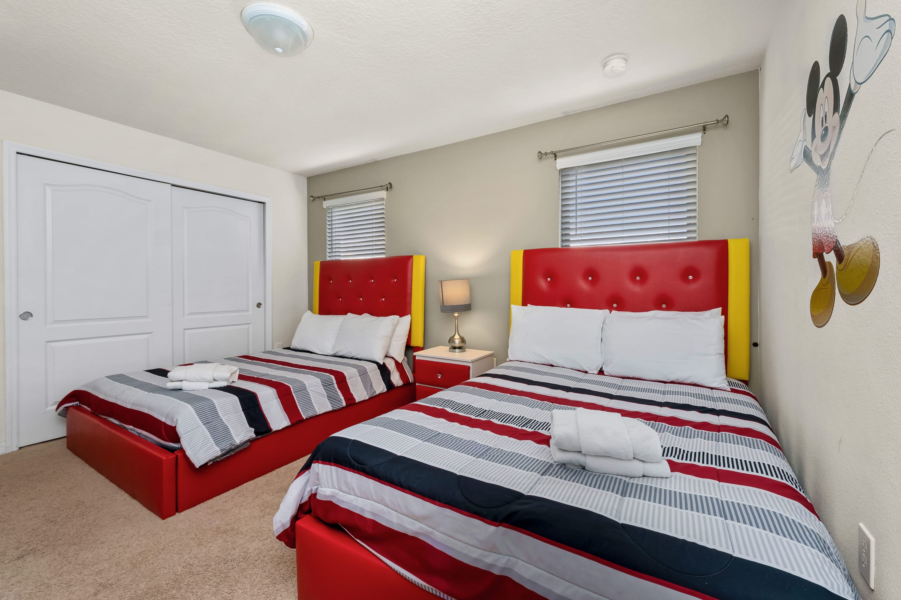 8BR Near Disney + Private Pool + EV Charger + Free Waterpark