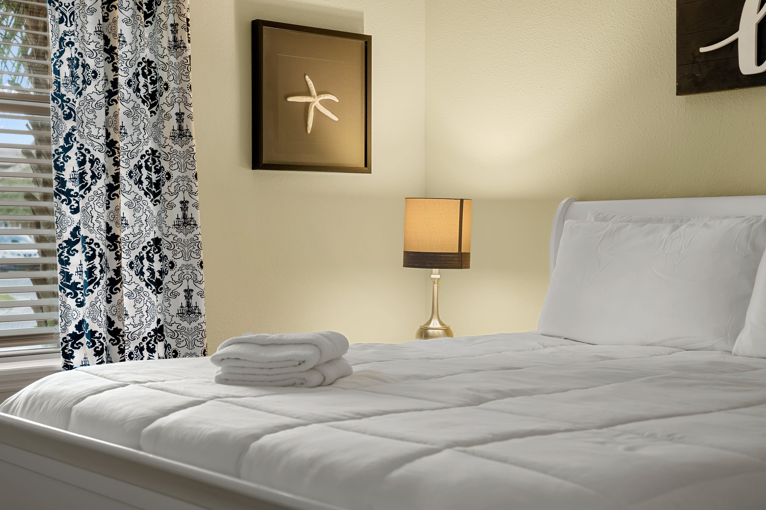 8BR Near Disney + Private Pool + EV Charger + Free Waterpark