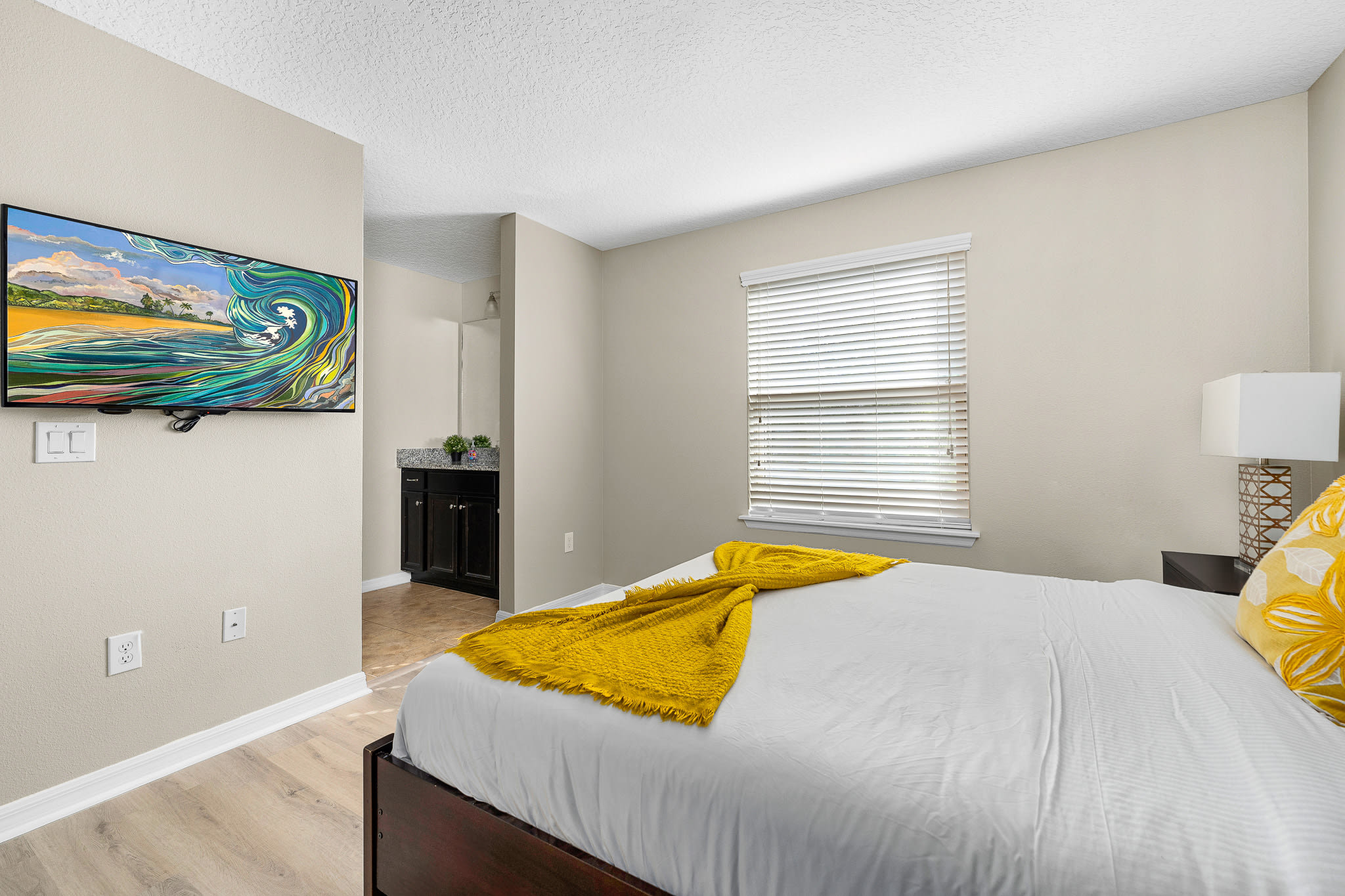 Family villa w/private pool & game room