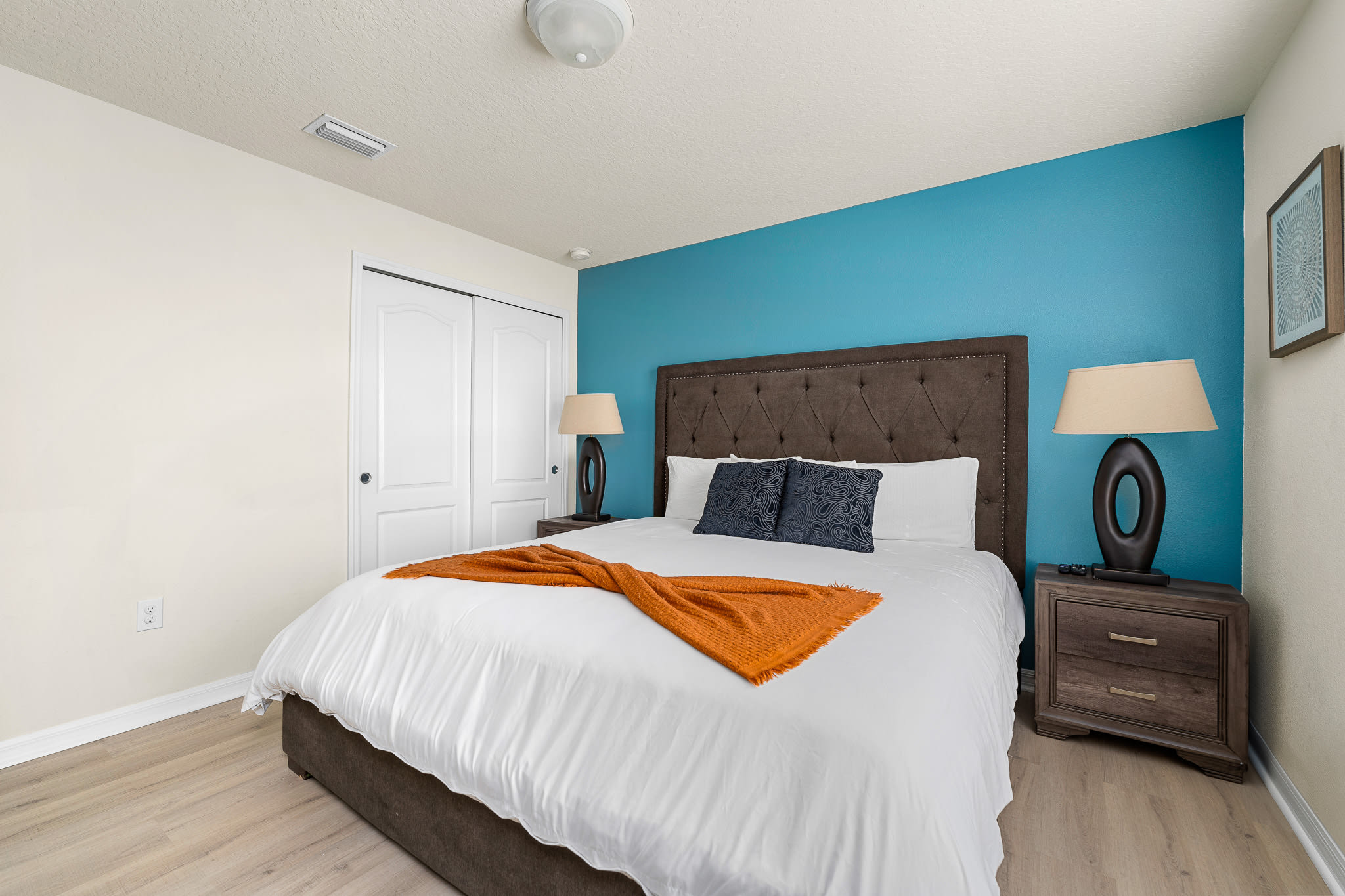 Family villa w/private pool & game room