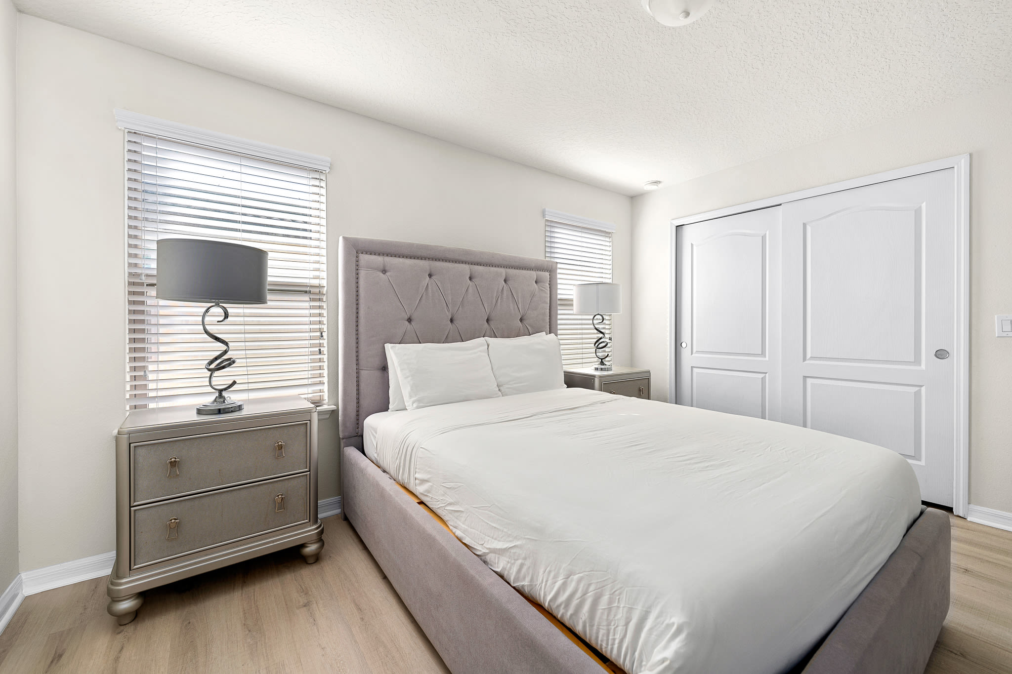 Family villa w/private pool & game room