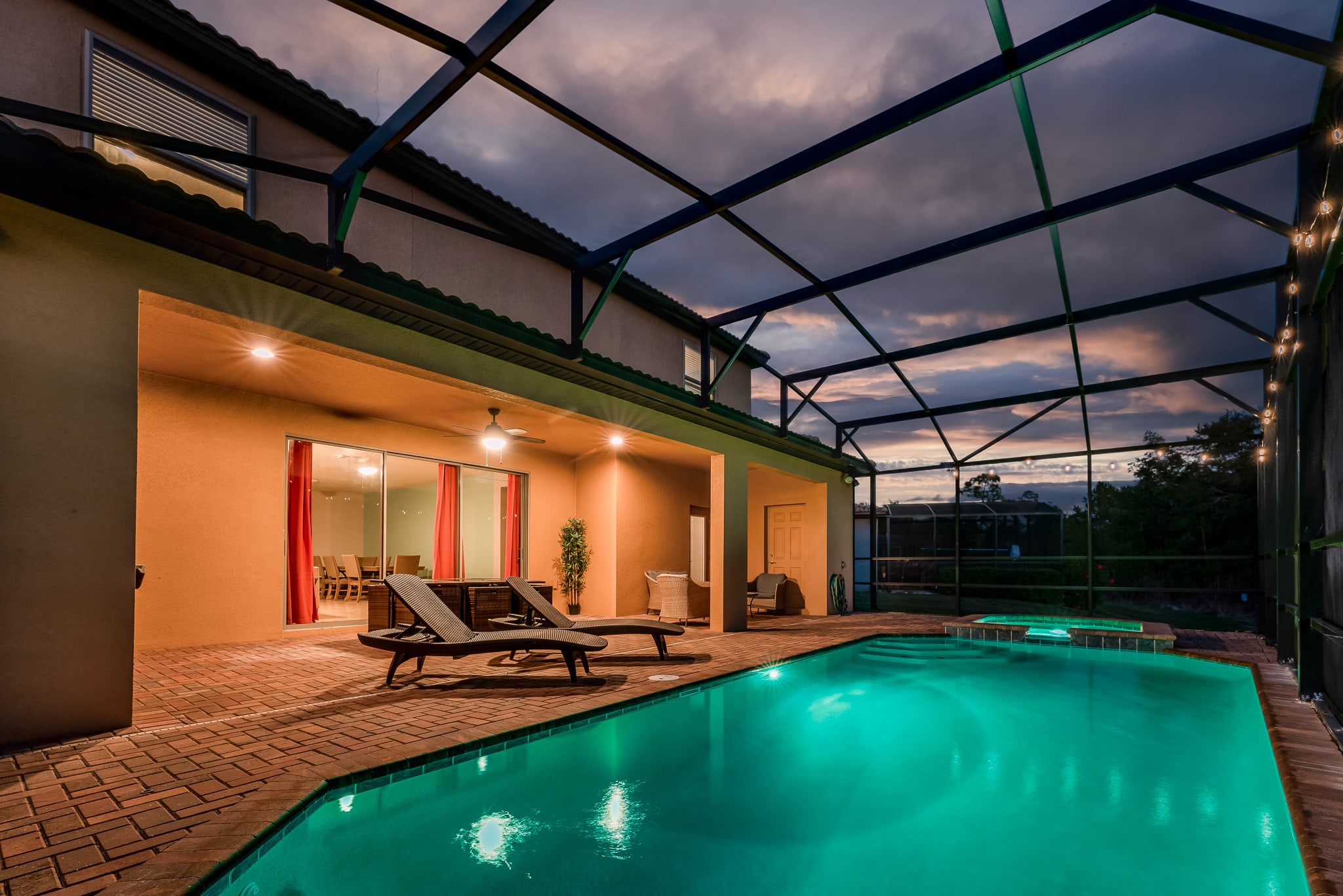 Family villa w/private pool & game room