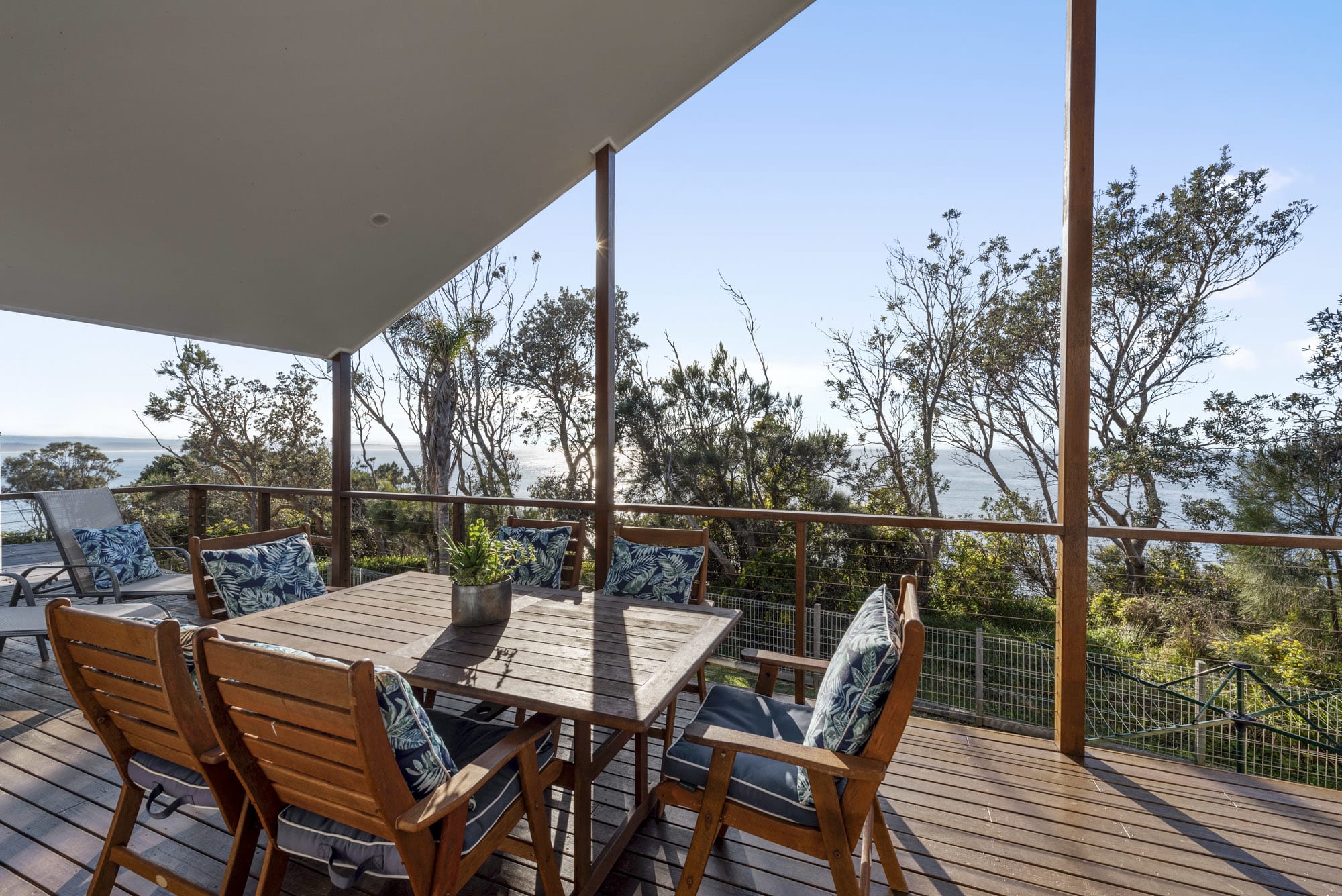 The Lighthouse Mollymook - 4BR / Pets / Beach — Mollymook Beach, New South Wales — vacation rental