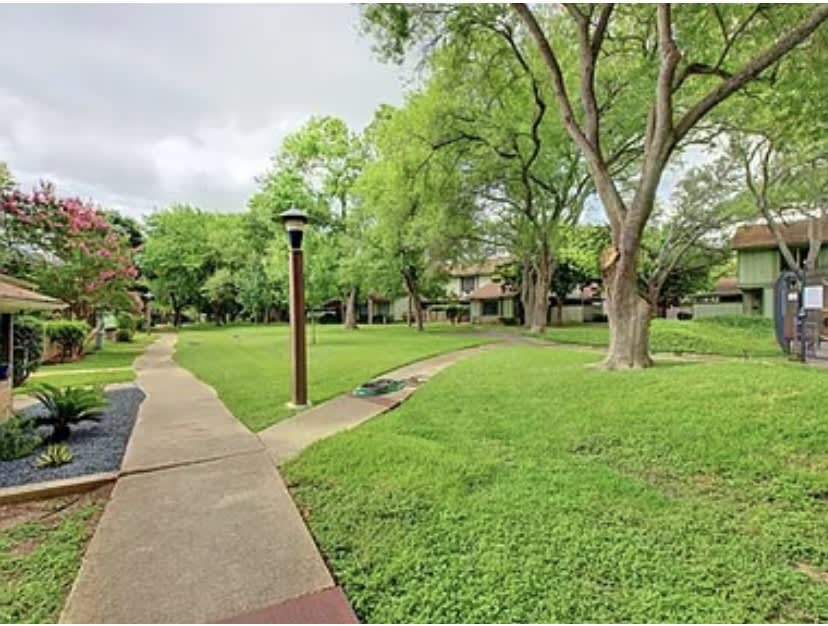 Pool, 3br, Free Parking | Artist's Retreat