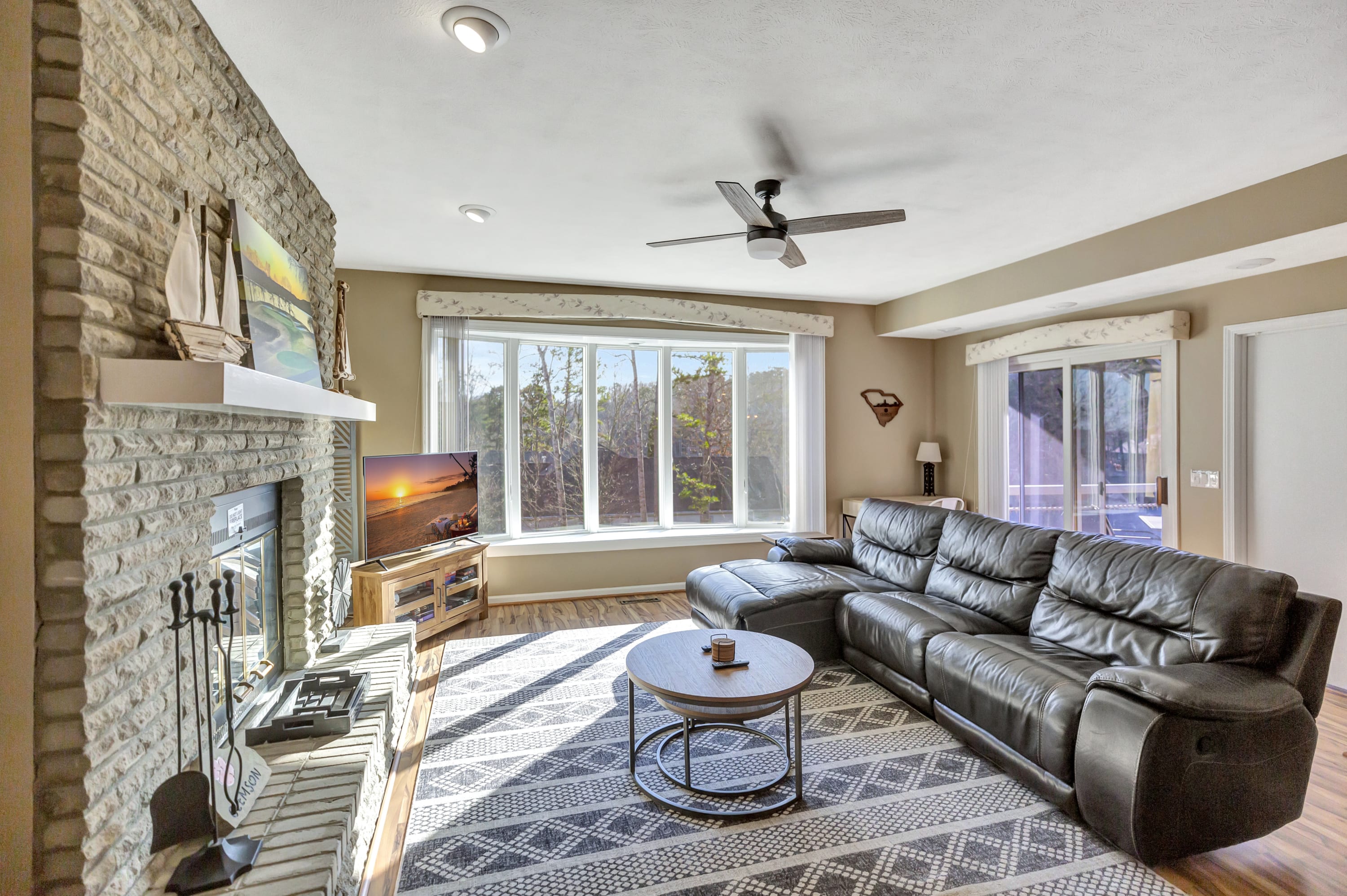 Tall Ship 320 in Keowee Key 4