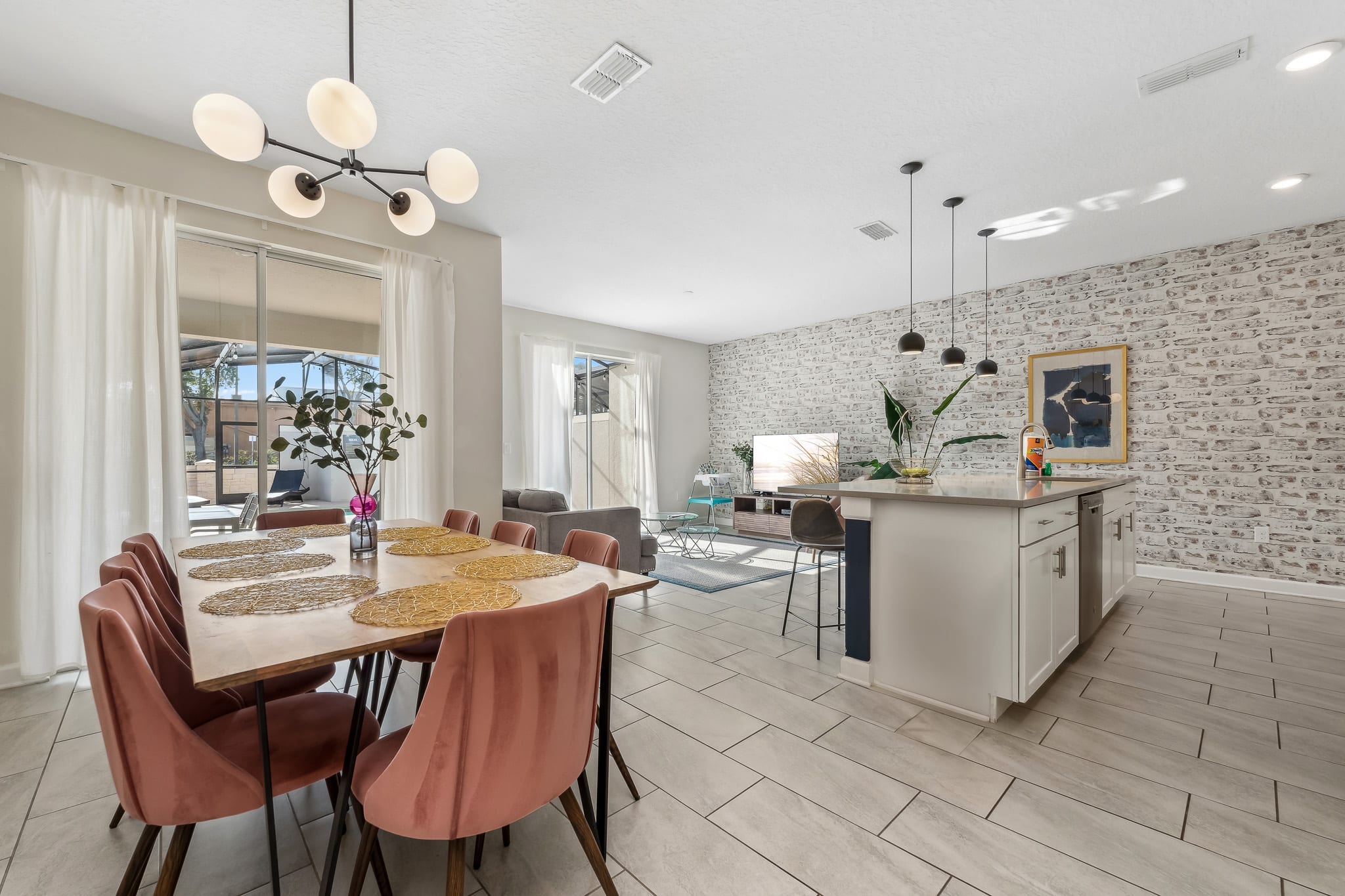 Townhome near Disney w/ private pool