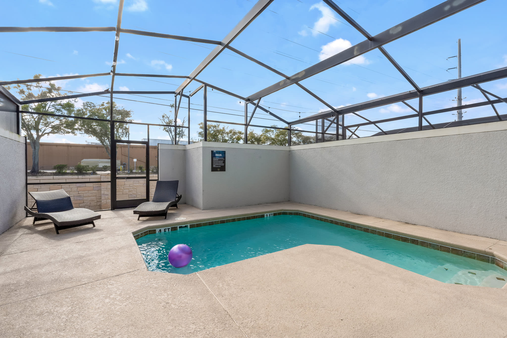 Townhome near Disney w/ private pool