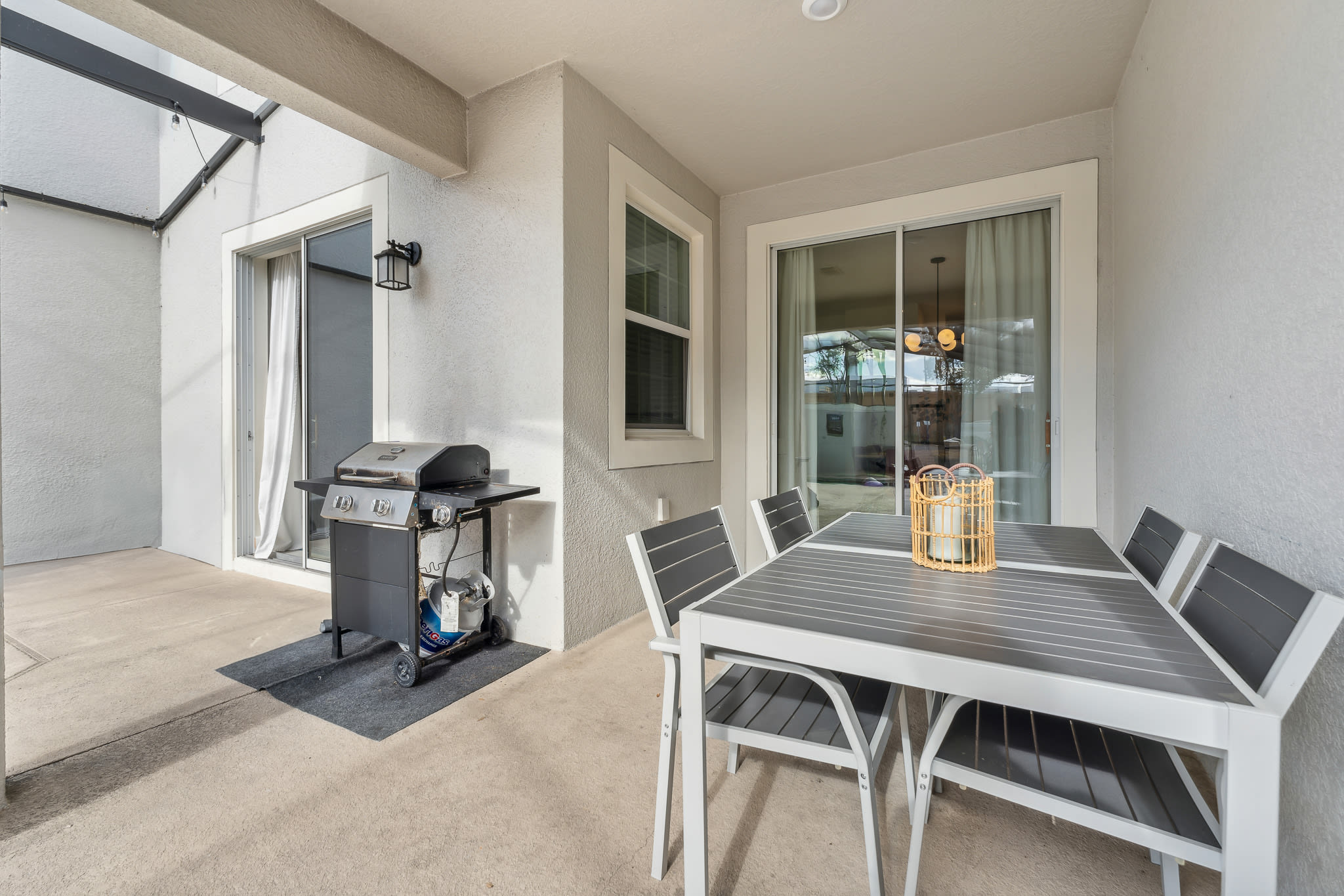 Townhome near Disney w/ private pool