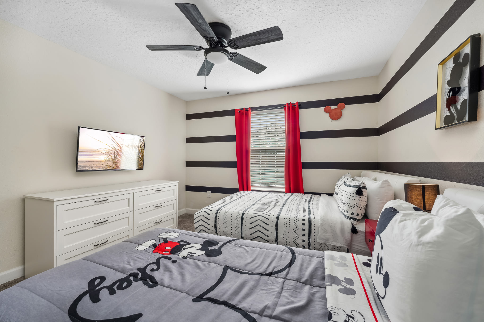 Townhome near Disney w/ private pool