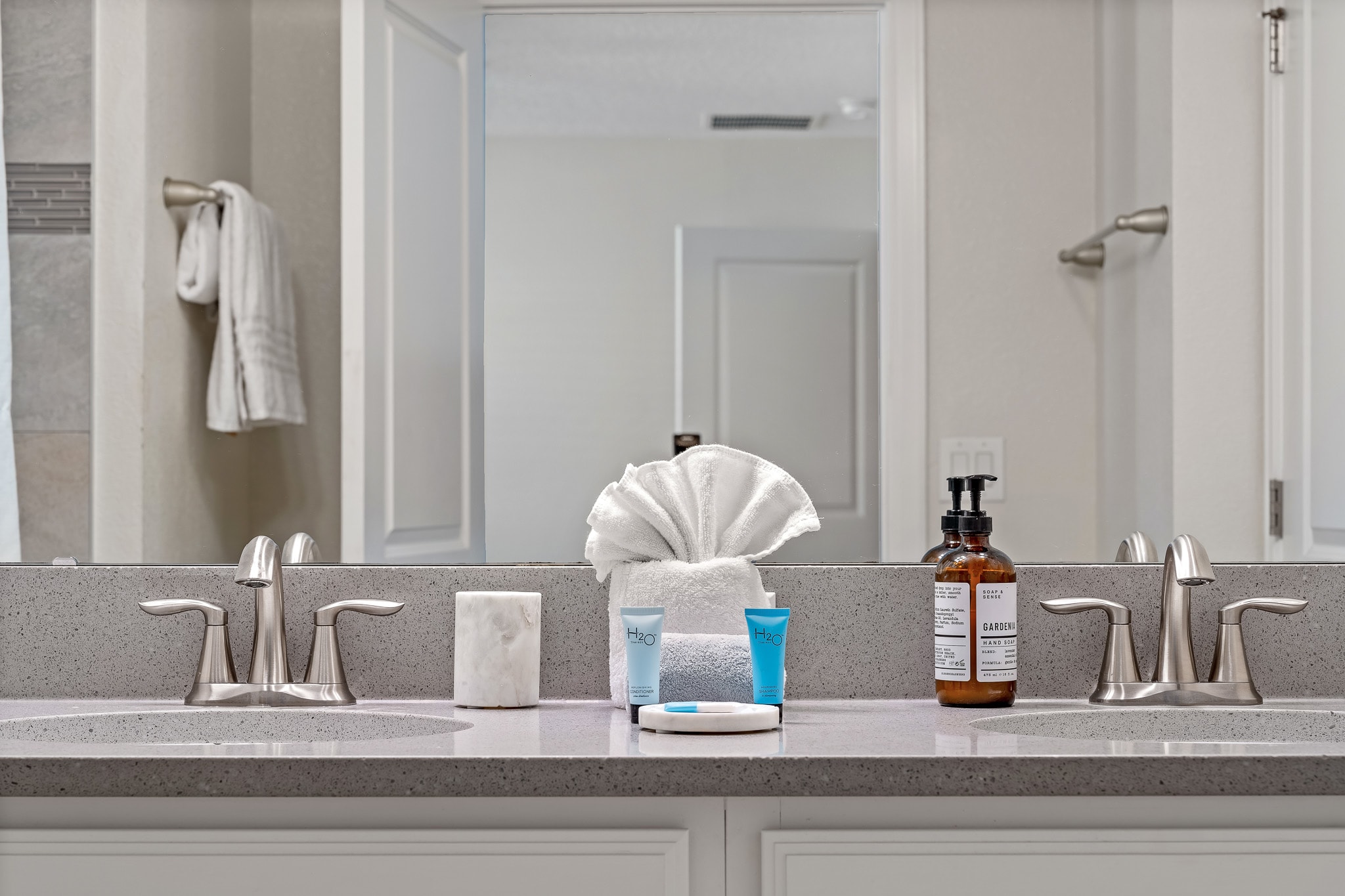 Townhome near Disney w/ private pool