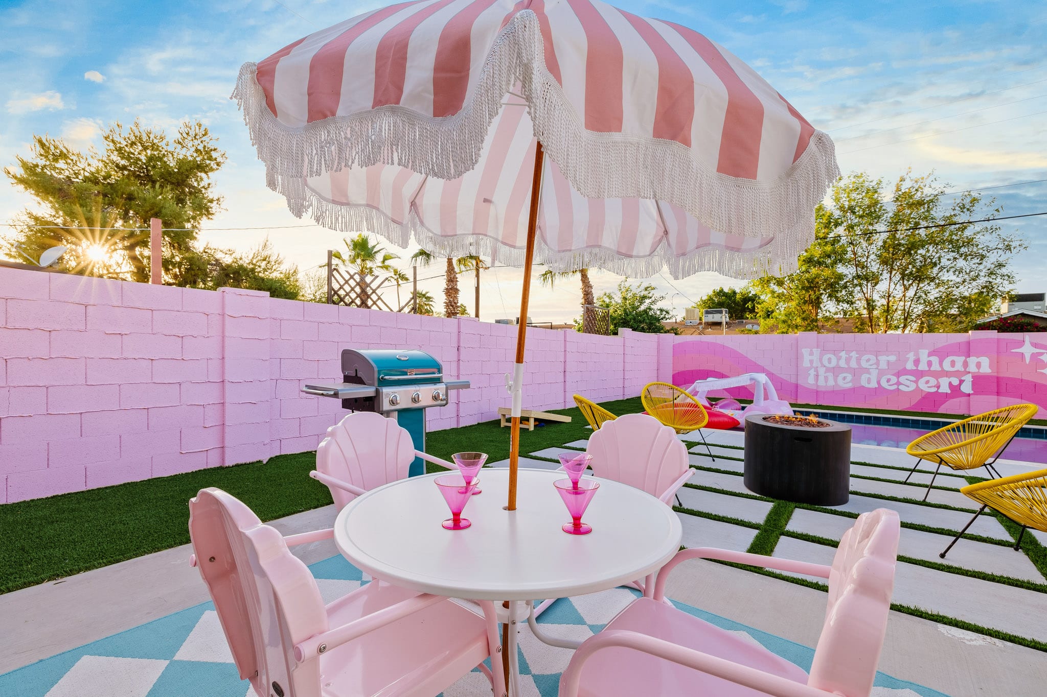 Bachelorette! Fire Pit+Heated Pool+3MI to Old Town