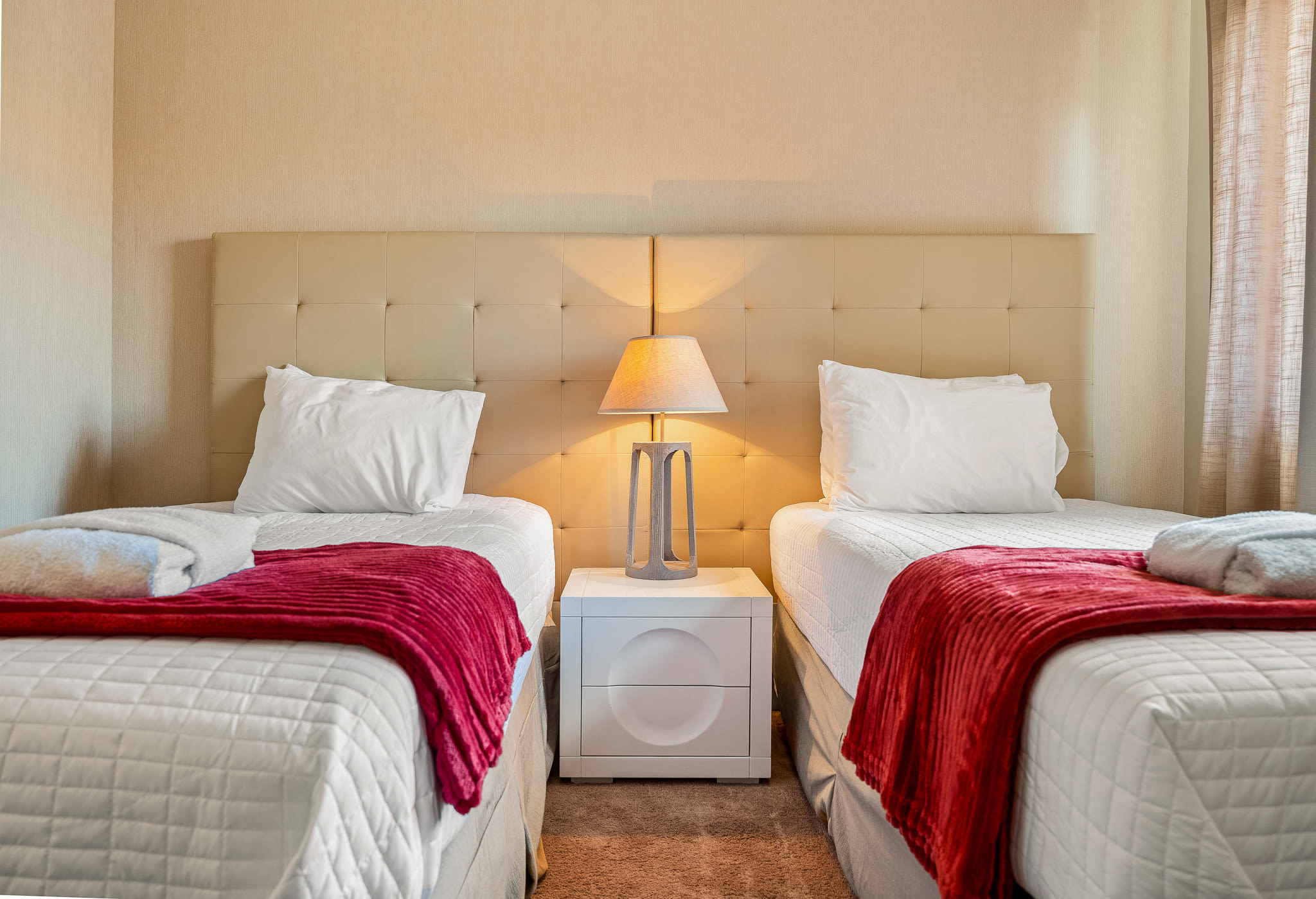 4 BR Home w/ Resort Amenities + 3 MI to Disney