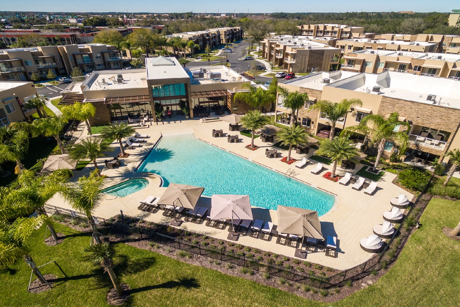 4 BR Home w/ Resort Amenities + 3 MI to Disney