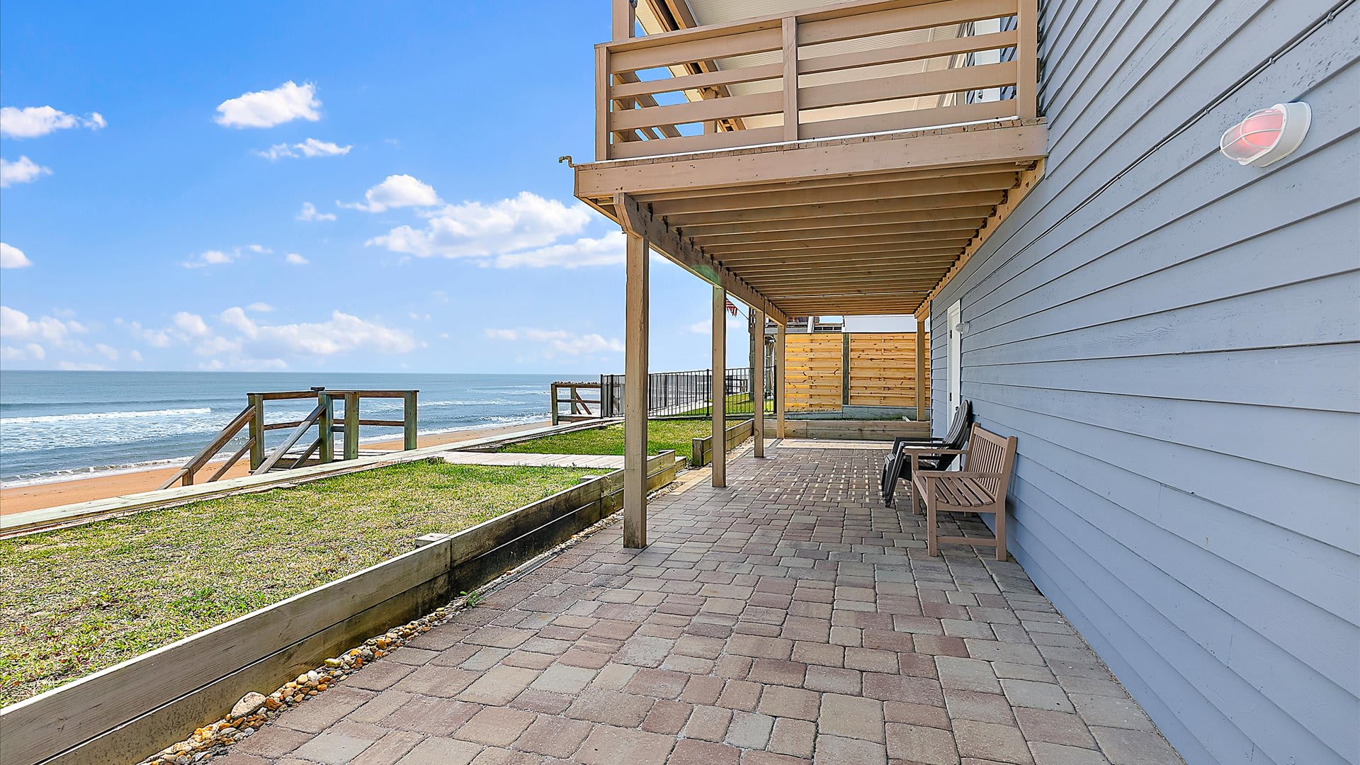 Pearl of the Sea | Wren Beach Rentals by Portoro