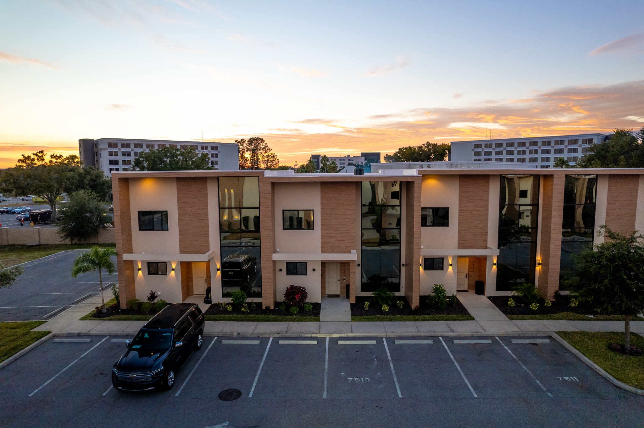 Private villa near Disney w/pool & tennis