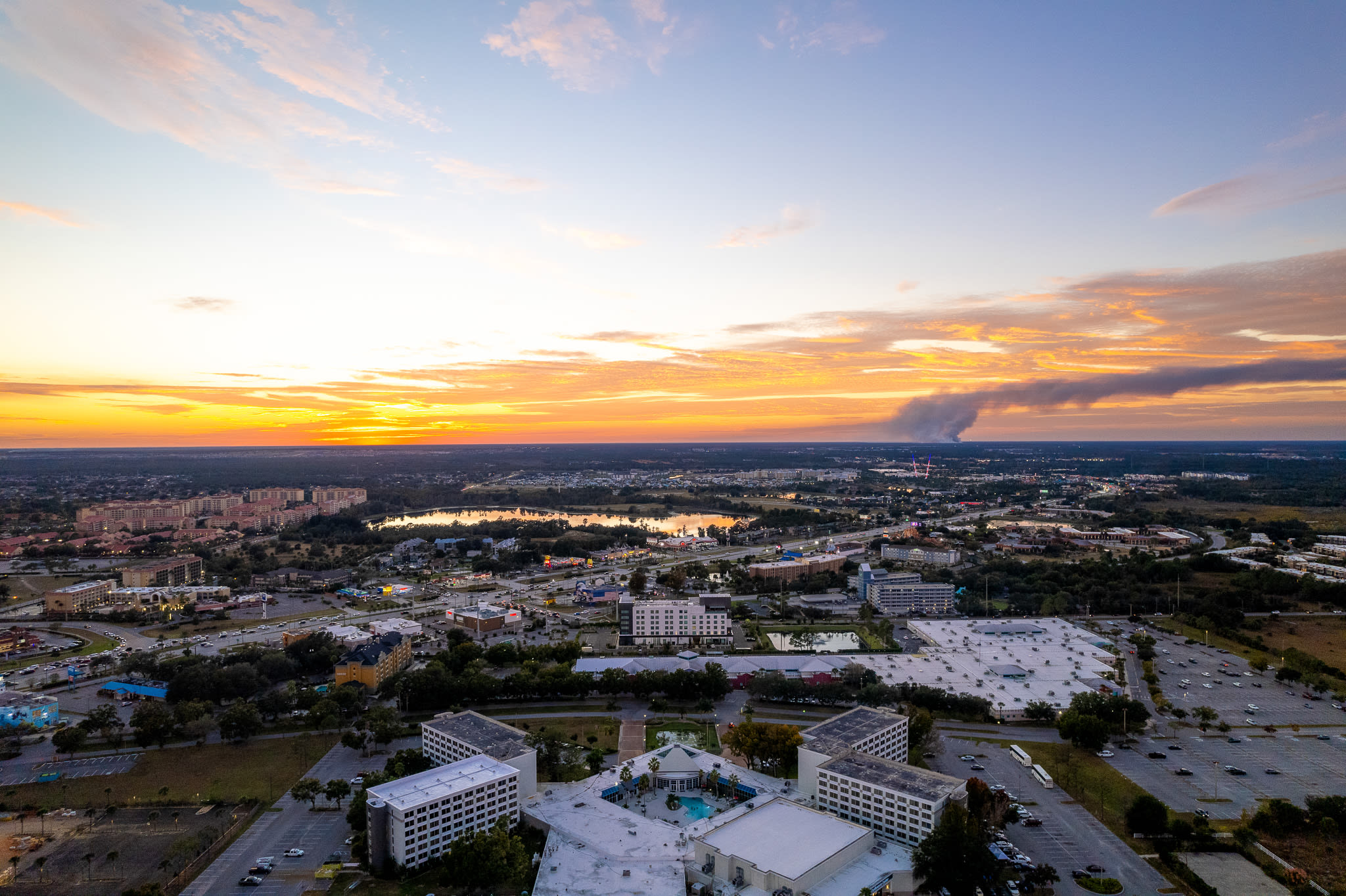 Private villa near Disney w/pool & tennis