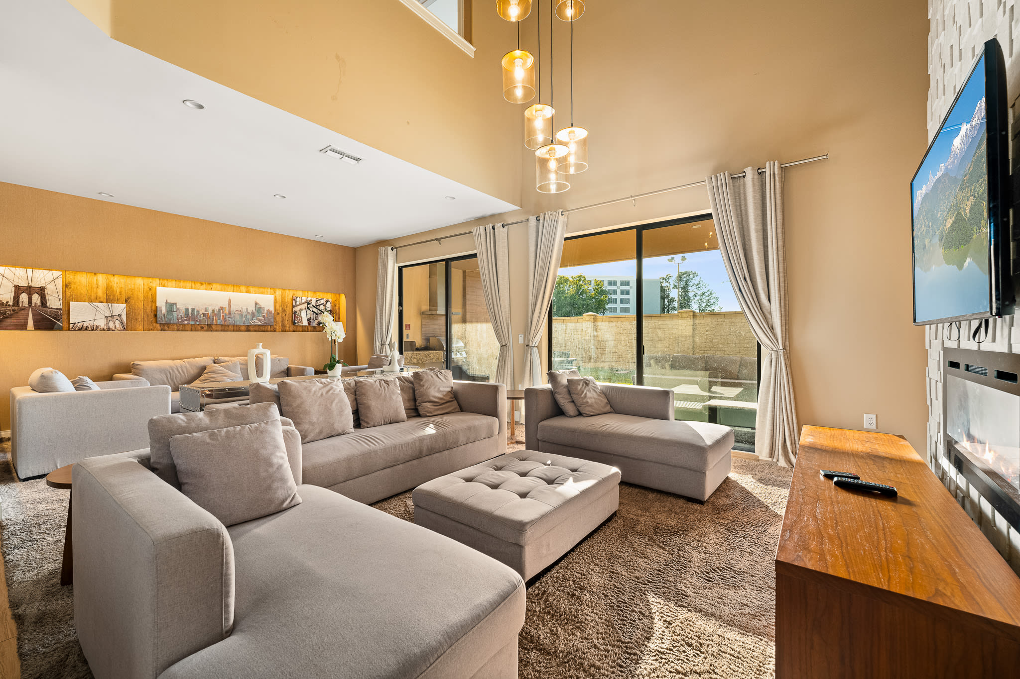 Private villa near Disney w/pool & tennis