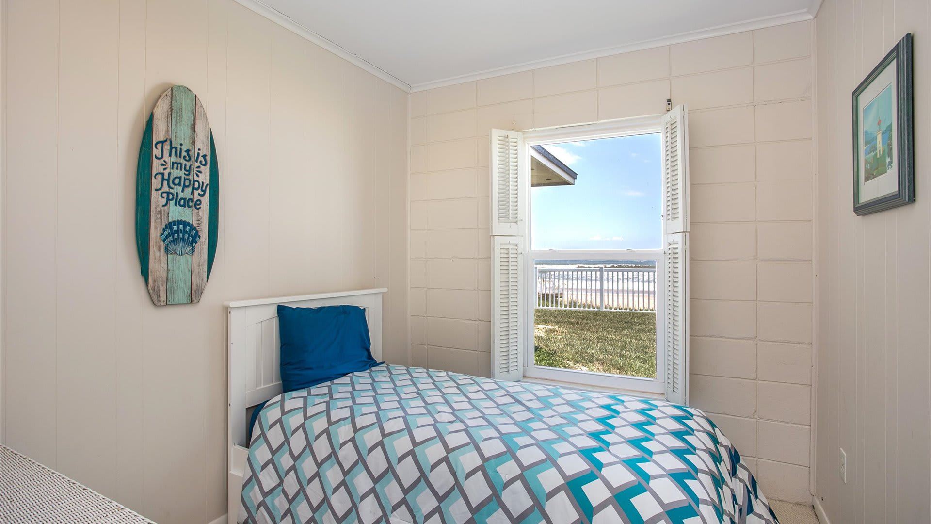 Beachy Bungalow | Wren Beach Rentals by Portoro