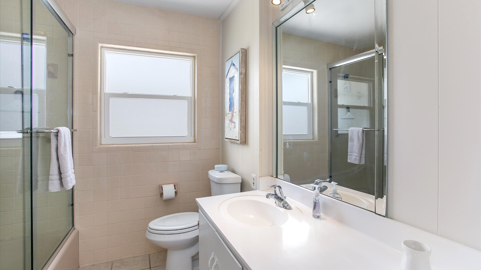 Beachy Bungalow | Wren Beach Rentals by Portoro