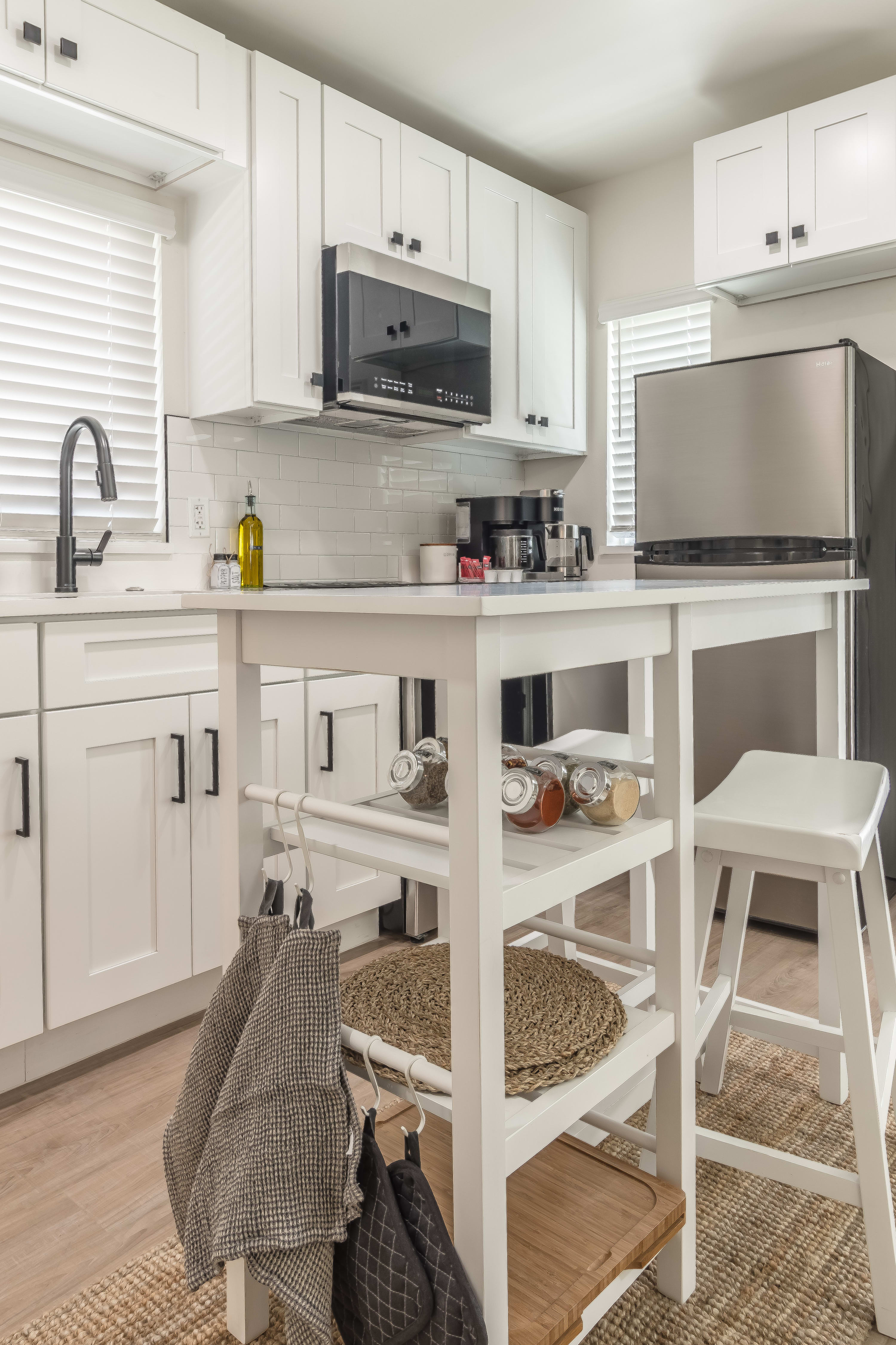 Luxury Tiny Home -2 MI to DT Orlando & Winter Park