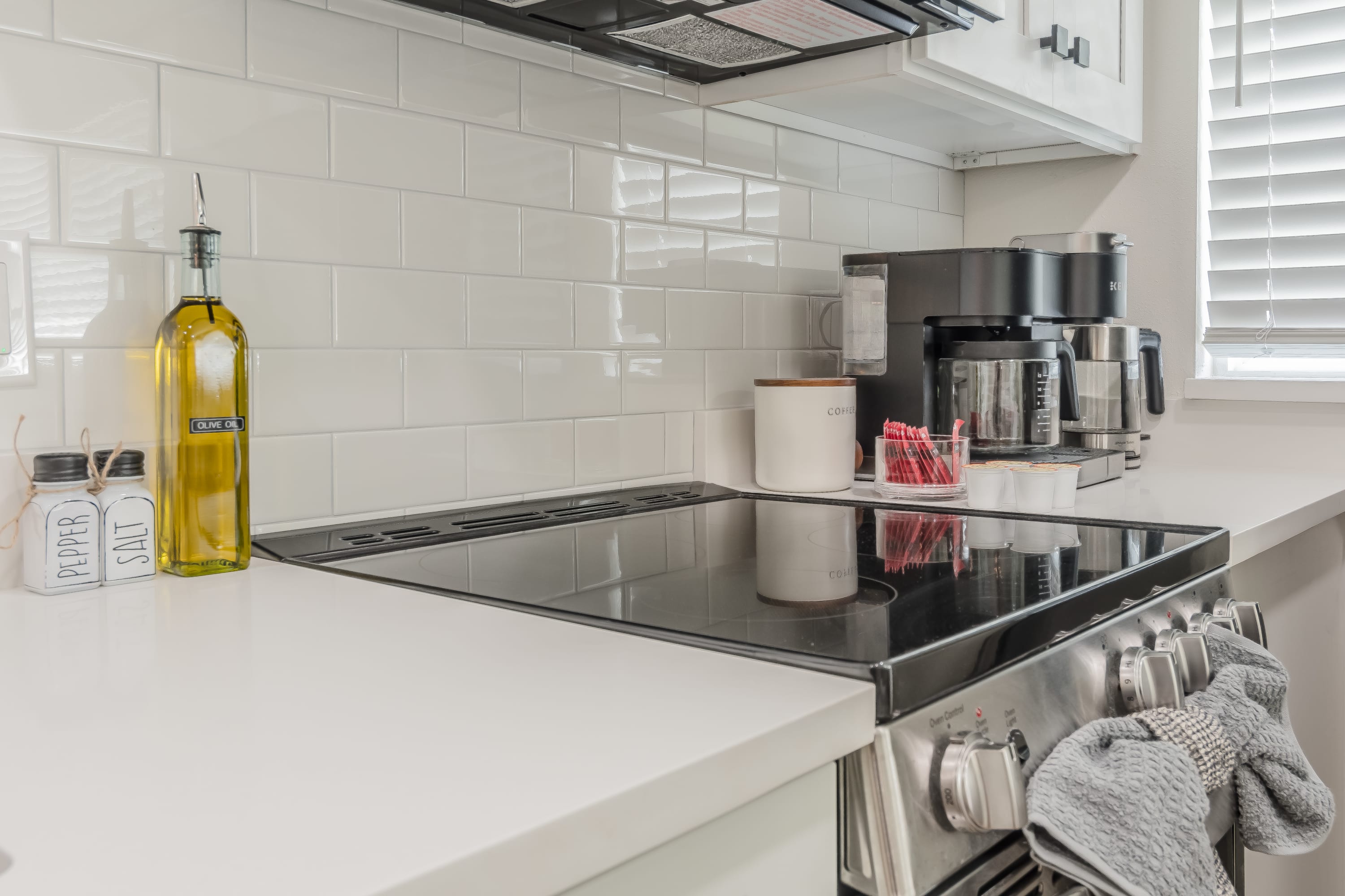 Luxury Tiny Home -2 MI to DT Orlando & Winter Park