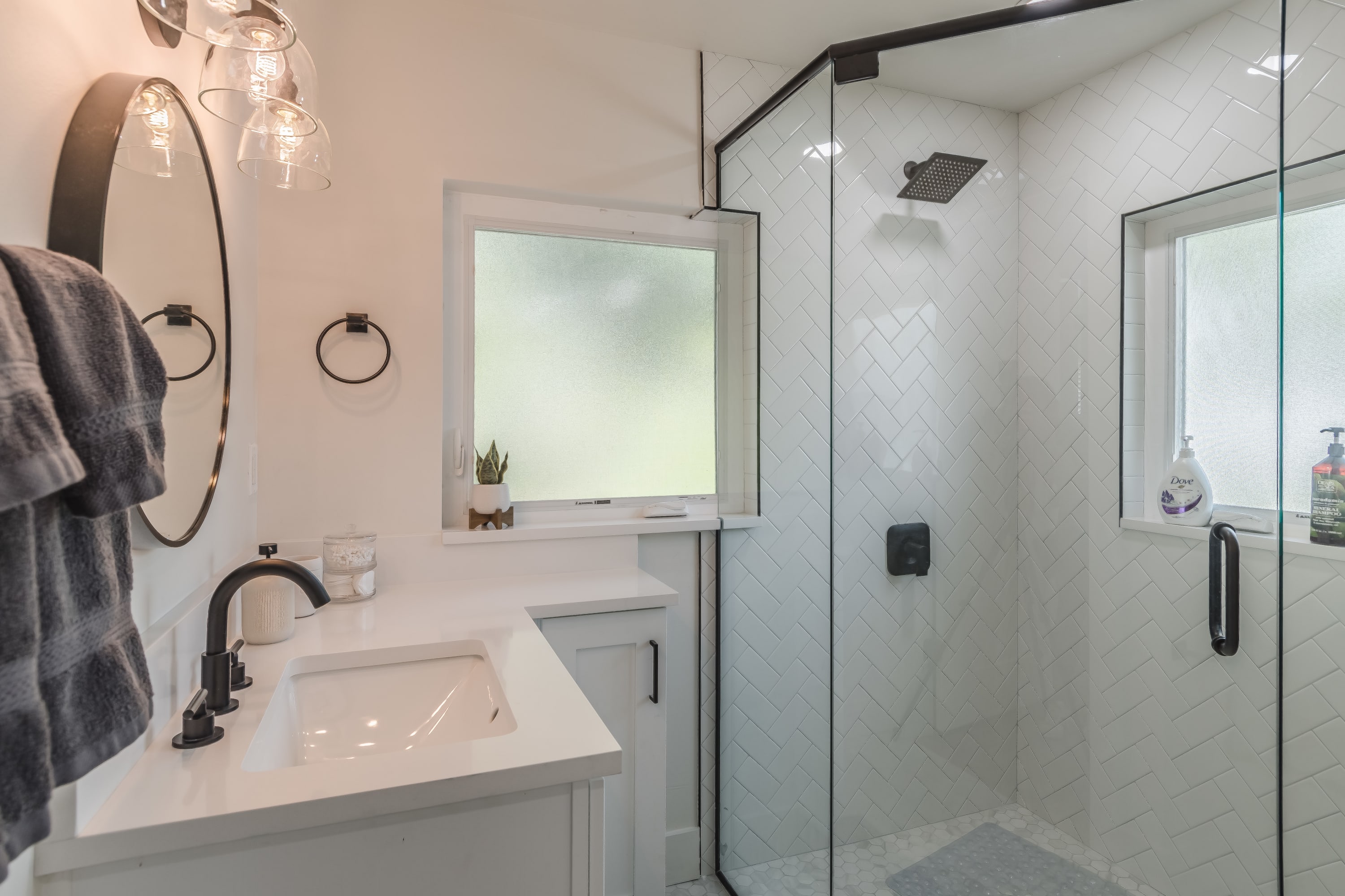 Luxury Tiny Home -2 MI to DT Orlando & Winter Park