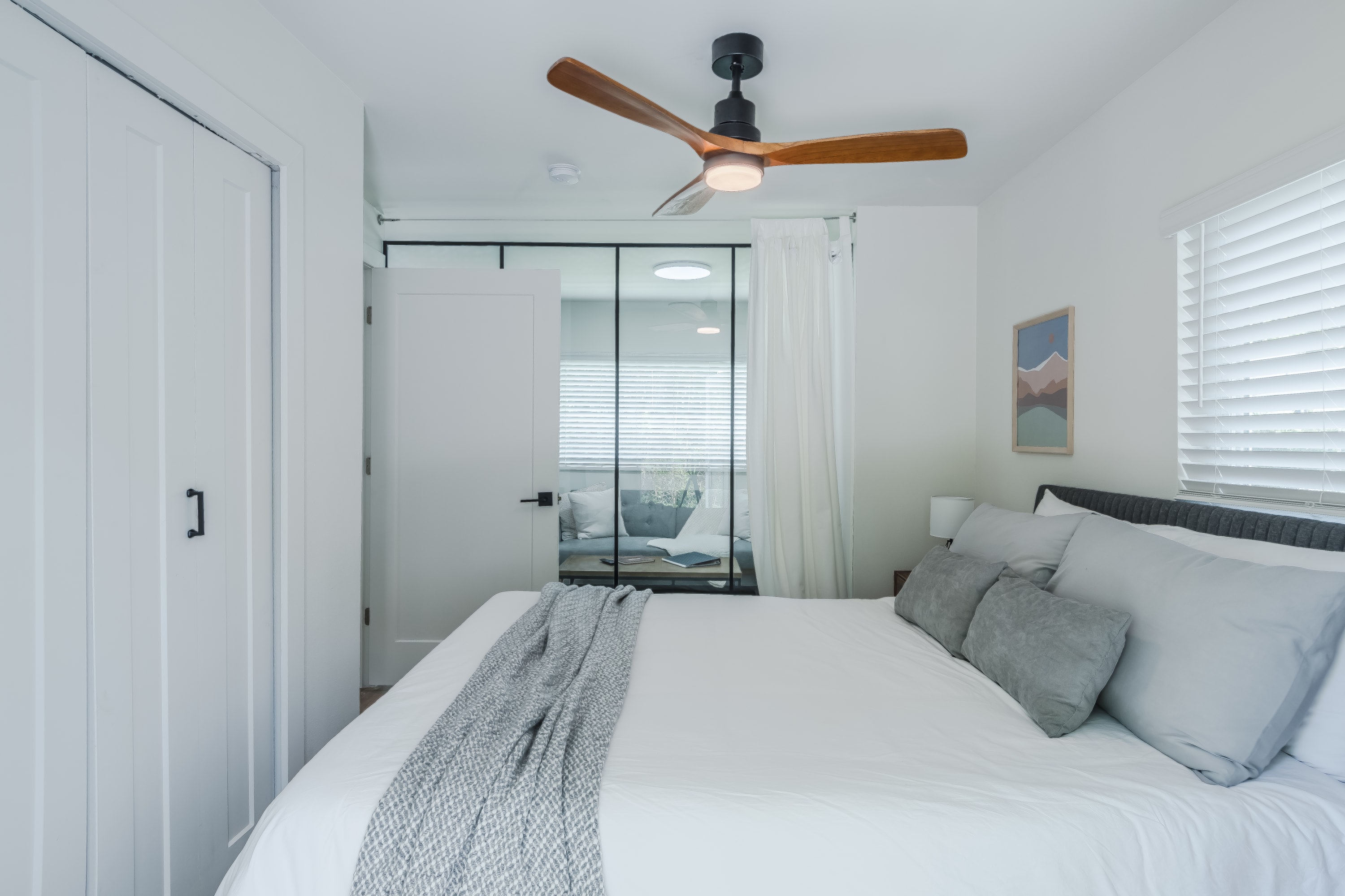 Luxury Tiny Home -2 MI to DT Orlando & Winter Park