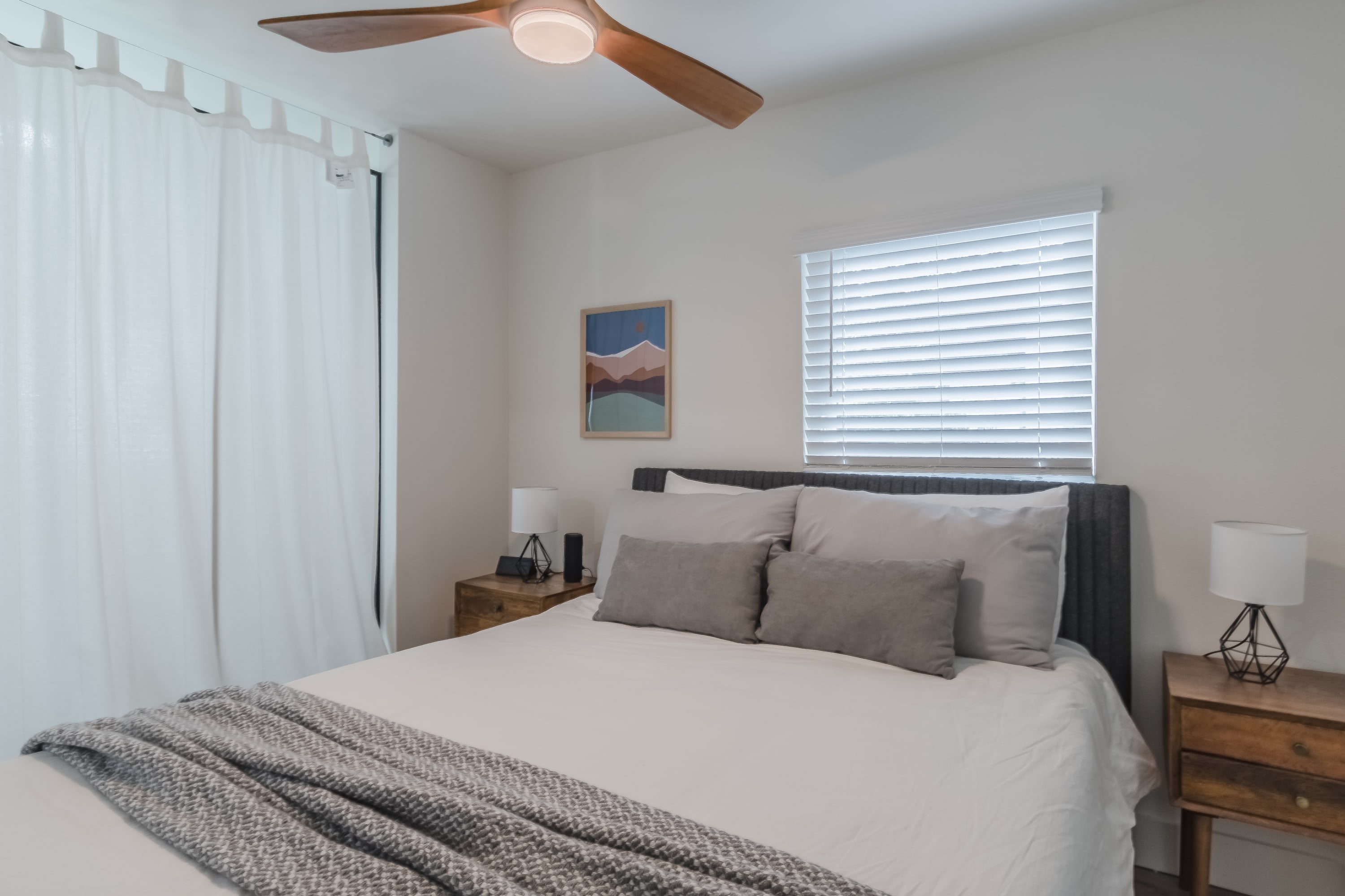 Luxury Tiny Home -2 MI to DT Orlando & Winter Park