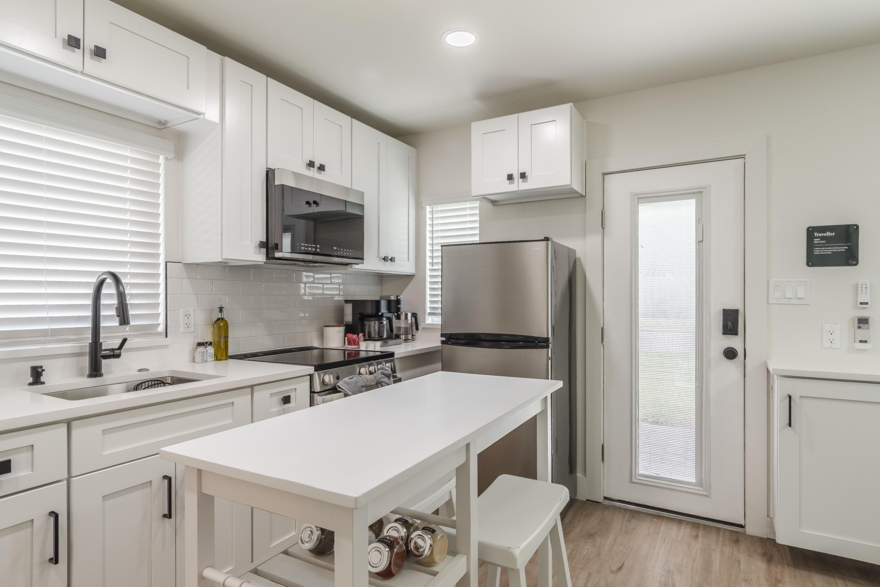 Luxury Tiny Home -2 MI to DT Orlando & Winter Park