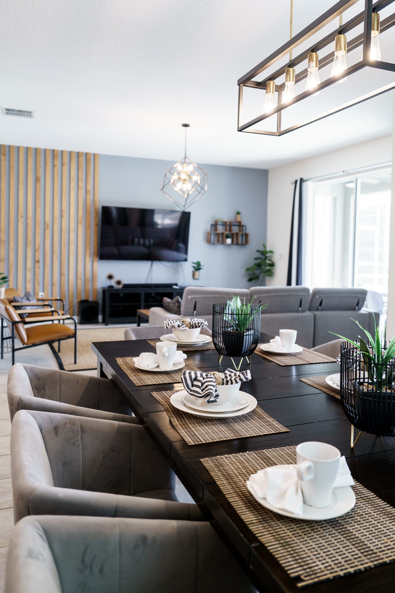 Family villa w/pool & game room