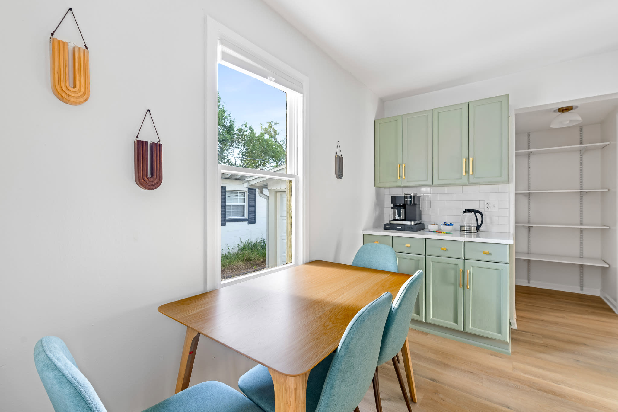 Remodeled home w/patio & fire pit