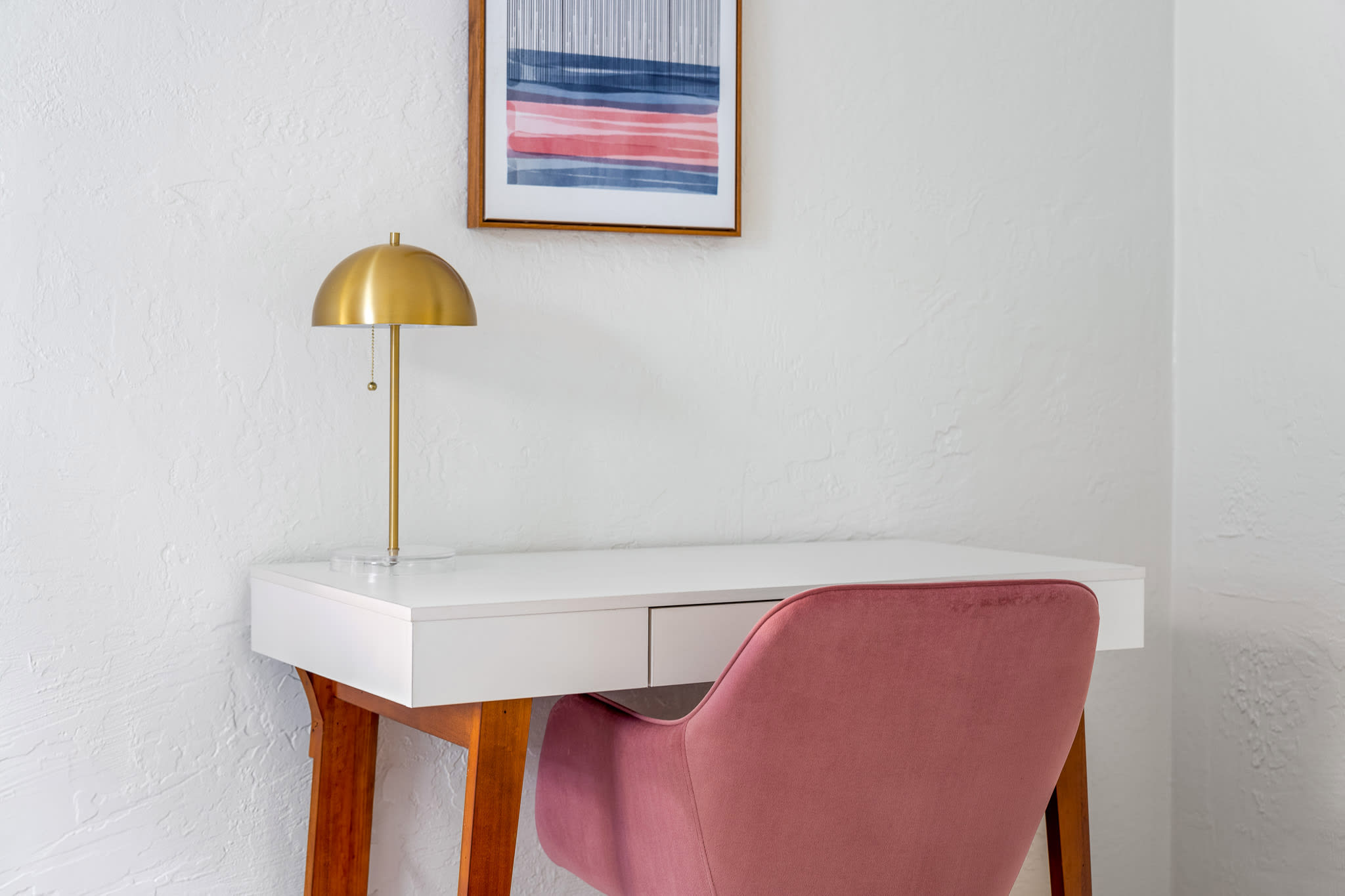 Remodeled home w/patio & fire pit